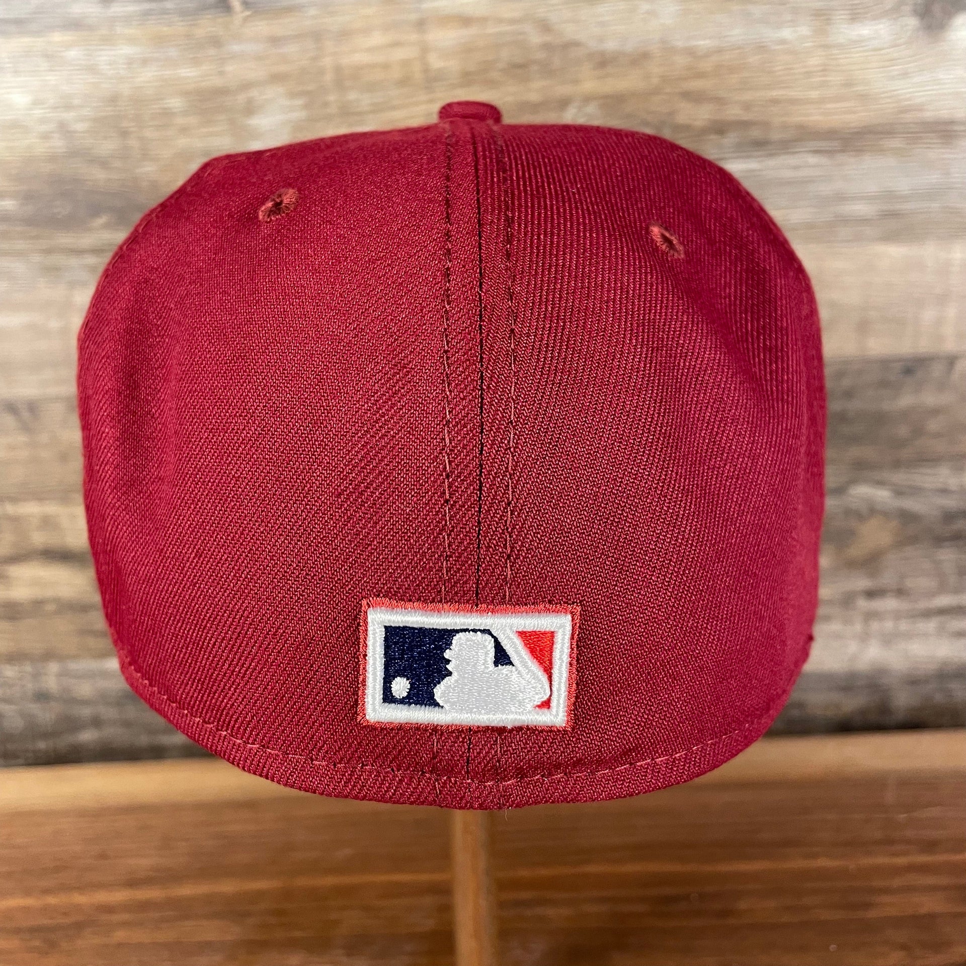 back of the Philadelphia Phillies "Patch Up" 1980 World Series Side Patch Gray Bottom 9Fifty Maroon Snapback Hat