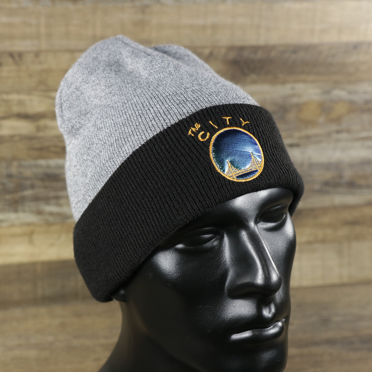 Retro San Francisco Warriors Holographic Logo Winter Knit Beanie | Gray And Black Winter Beanie