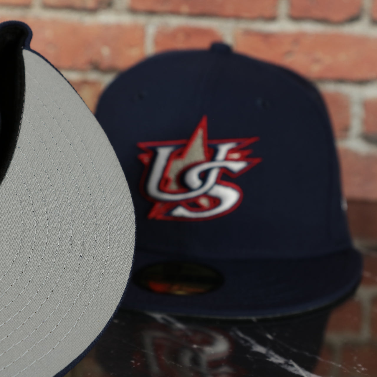 grey under visor on the United States 2023 World Baseball Classic Grey Bottom Navy 59Fifty Fitted Cap