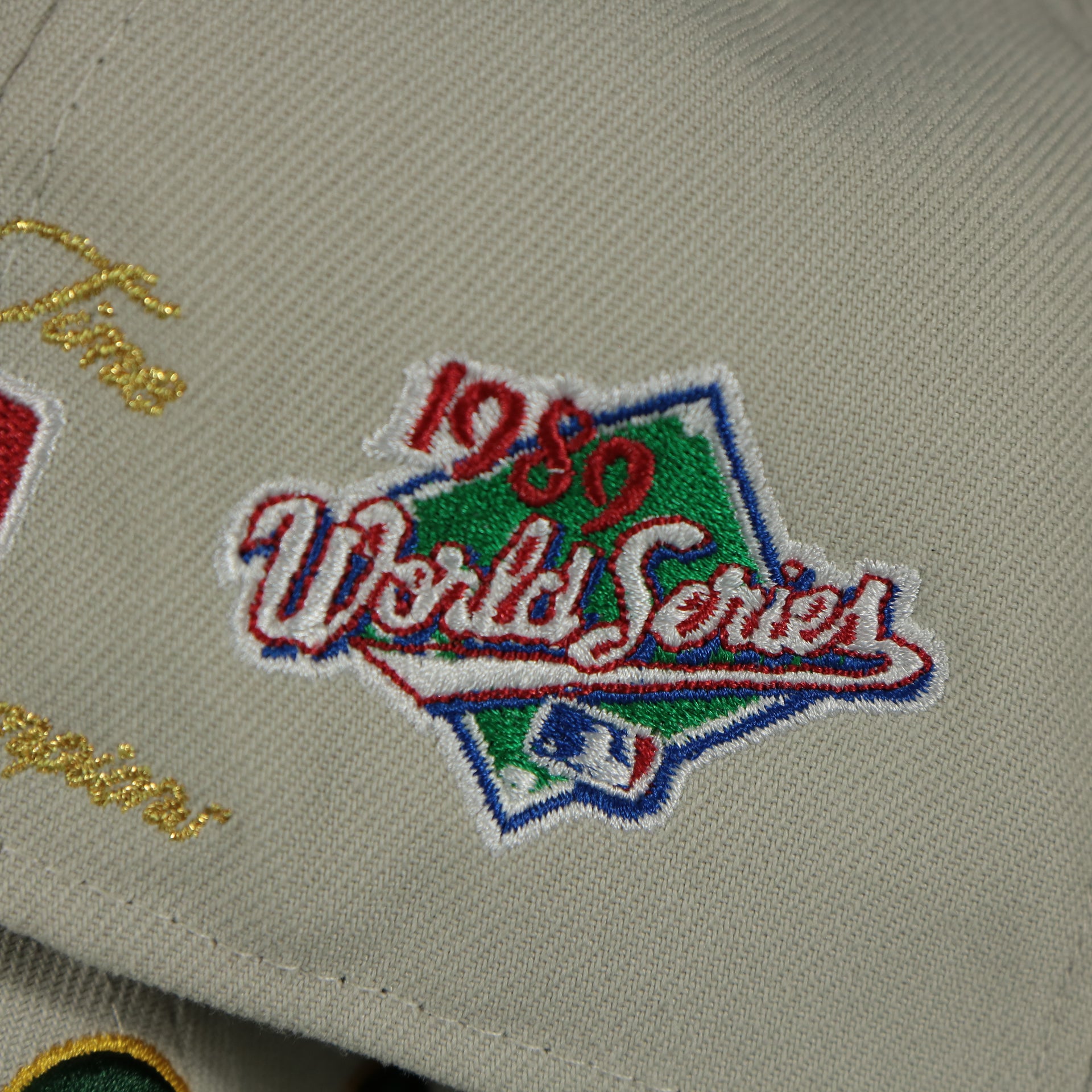 1989 world series patch on the Oakland Athletics World Class 9-Time World Series Champions Two Tone Grey Bottom | Sand/Green 59Fifty Fitted Cap
