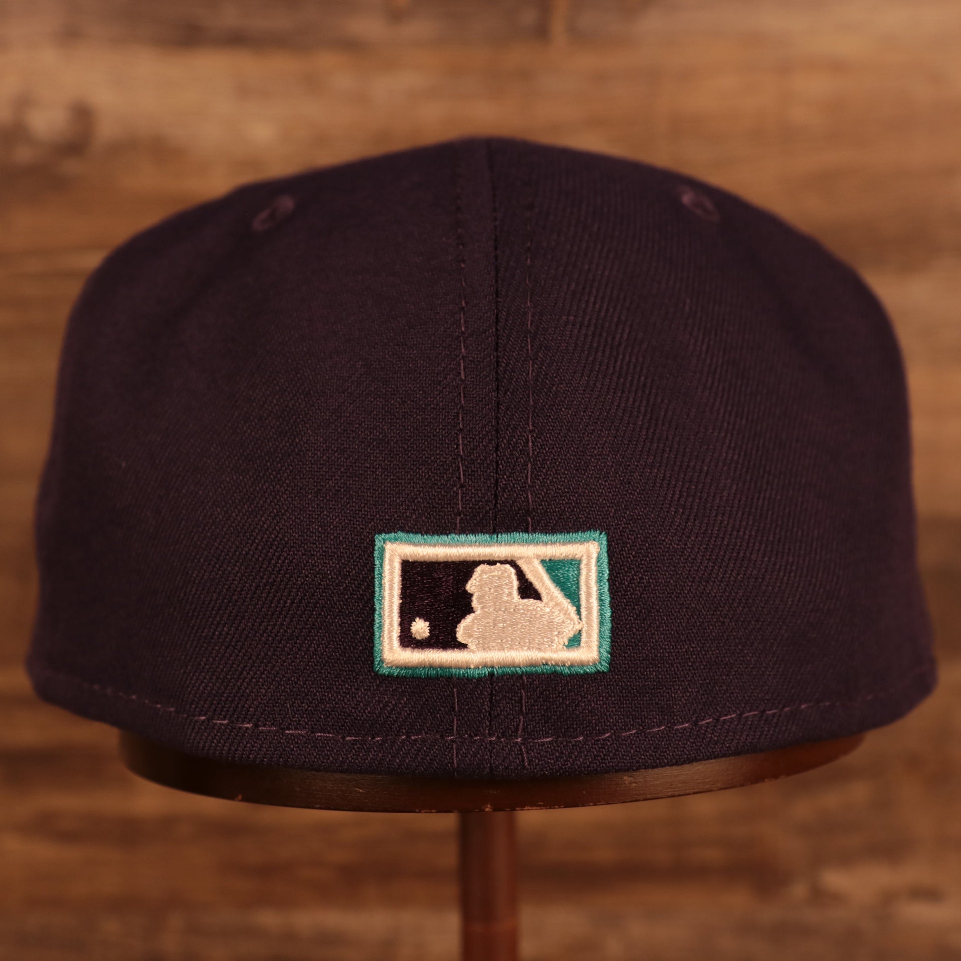 Back of the Arizona Diamondbacks "City Cluster" Side Patch Gray Bottom Purple 59Fifty Fitted Cap