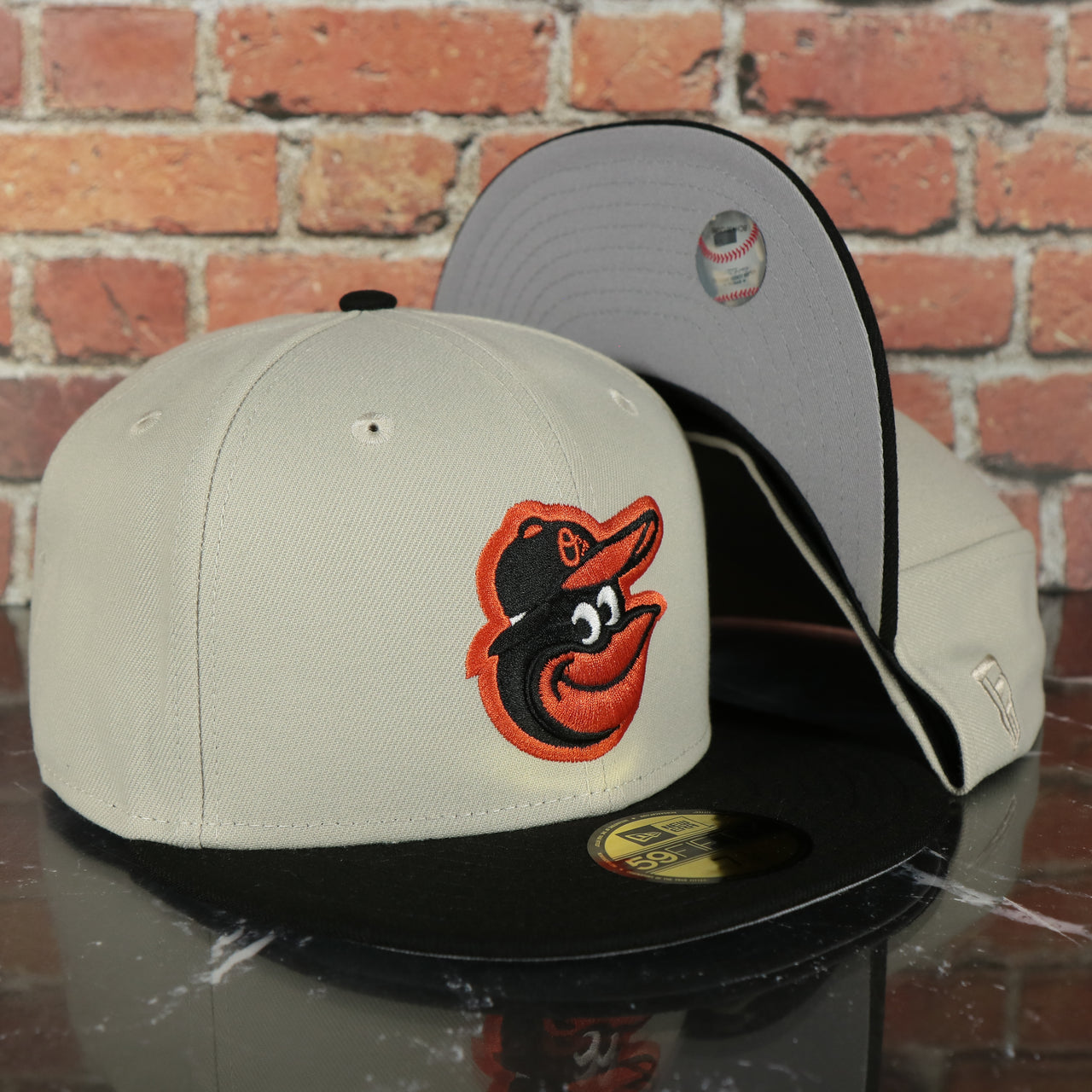 Baltimore Orioles World Class 3-Time World Series Champions Two Tone Grey Bottom | Sand/Black 59Fifty Fitted Cap