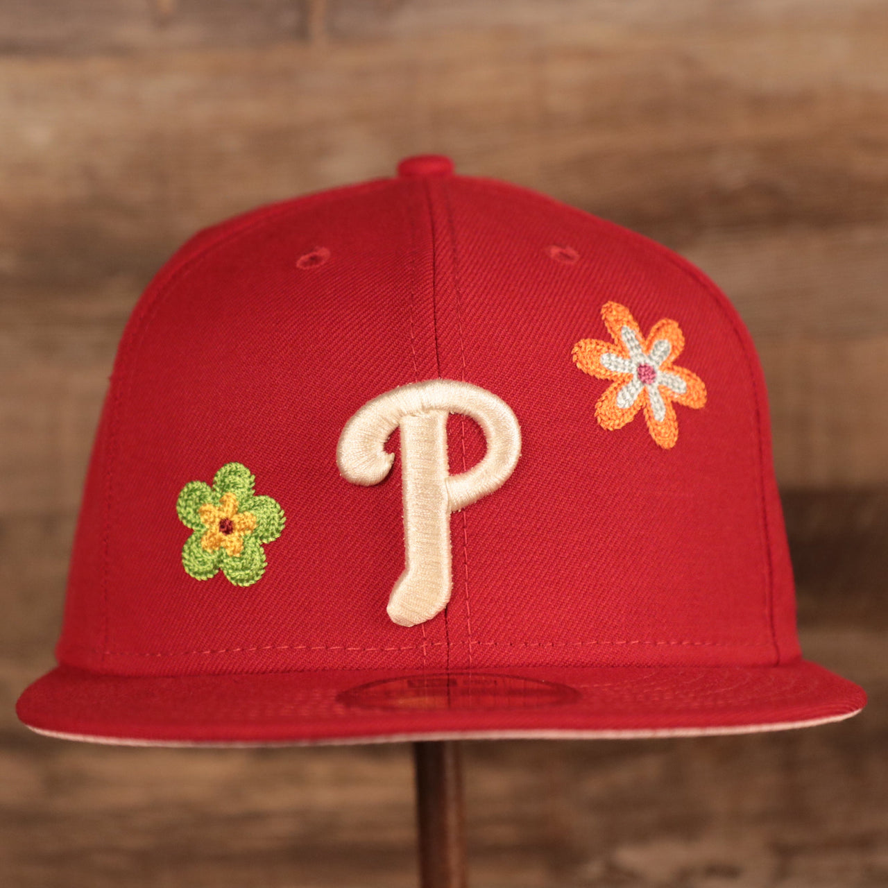 Philadelphia Phillies All Over Floral Pattern Flower Crotchet Side Patch Pink Bottom 59Fifty Fitted Cap