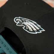 eagles logo on the Philadelphia Eagles 2022 NFL Draft 9Fifty Grey Bottom On-Field Snapback | Black