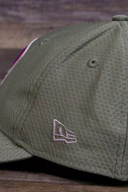 the New York Giants 2019 Salute to Service Dad Hat | Olive Green NFL On Field NY Giants Baseball Cap has the New Era logo on the side