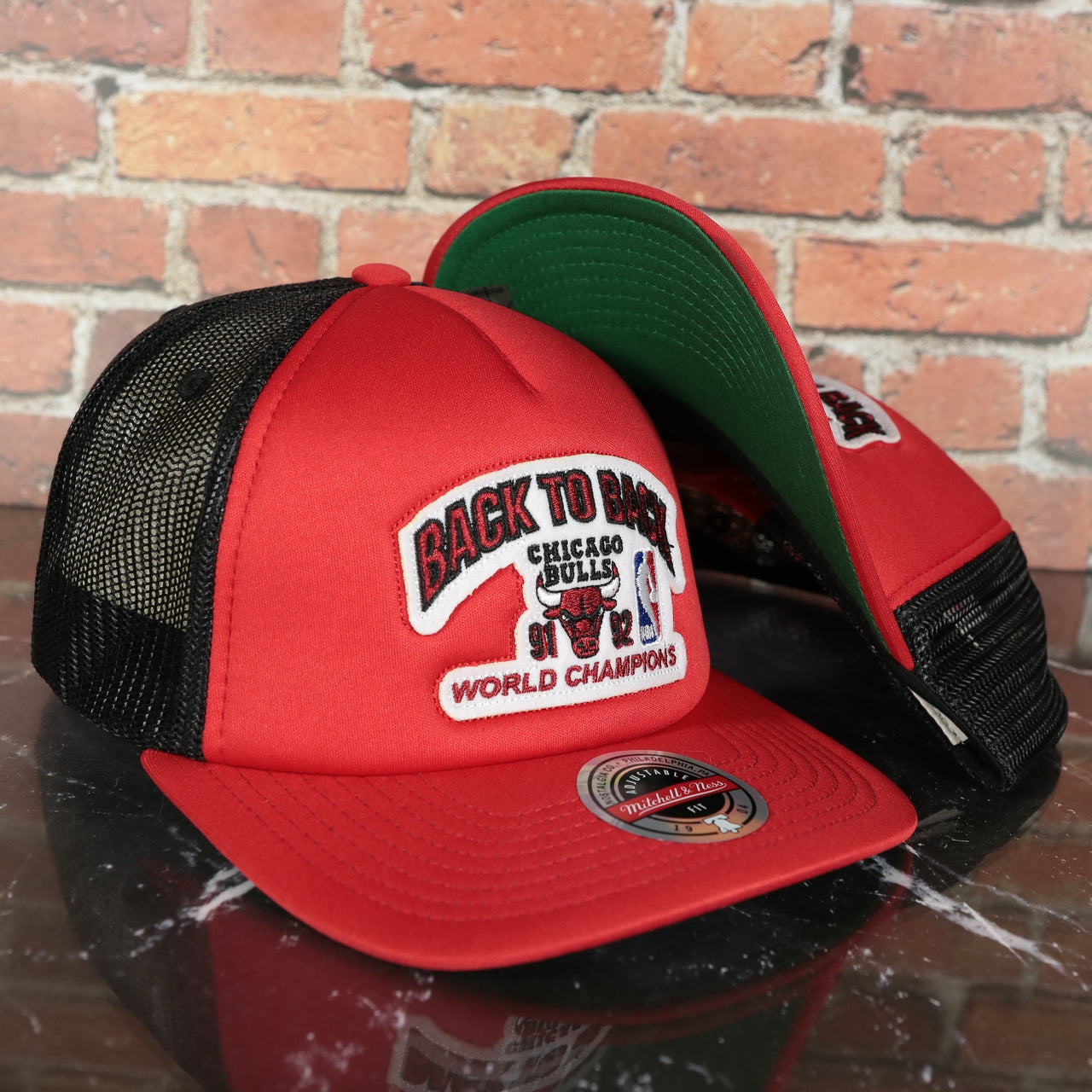 Chicago Bulls Back to Back NBA Championship 1991/1992 Green Bottom Two Tone Red/Black Trucker Hat | Mitchell and Ness
