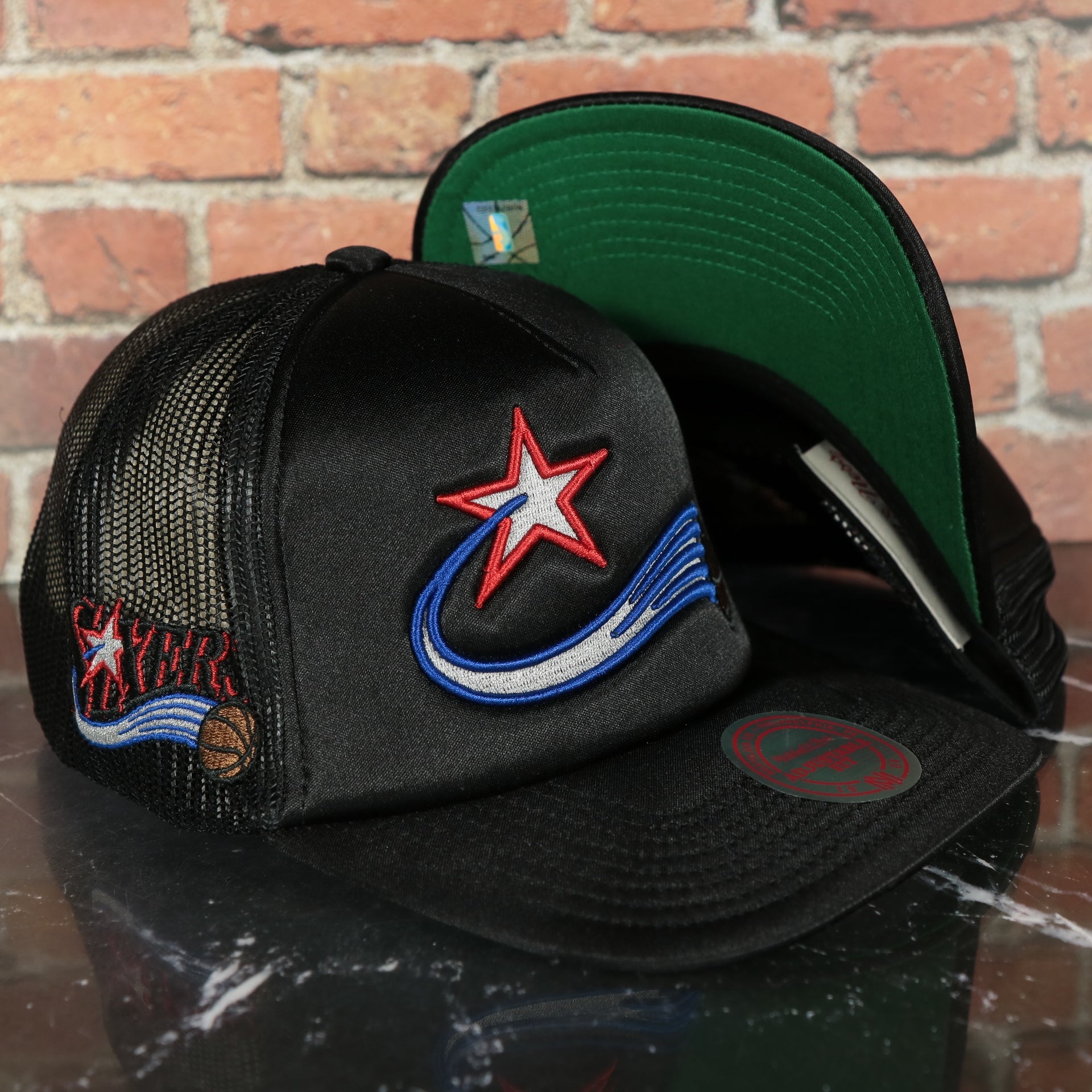 Philadelphia 76ers NBA Logo Remix 1997 Sixers Retro side patch Green bottom Black Trucker Hat | Mitchell and Ness Snap cap