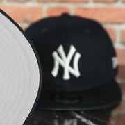 grey under visor on the New York Yankees Gray Bottom 9Fifty Snapback Cap | Navy Blue Snap Cap