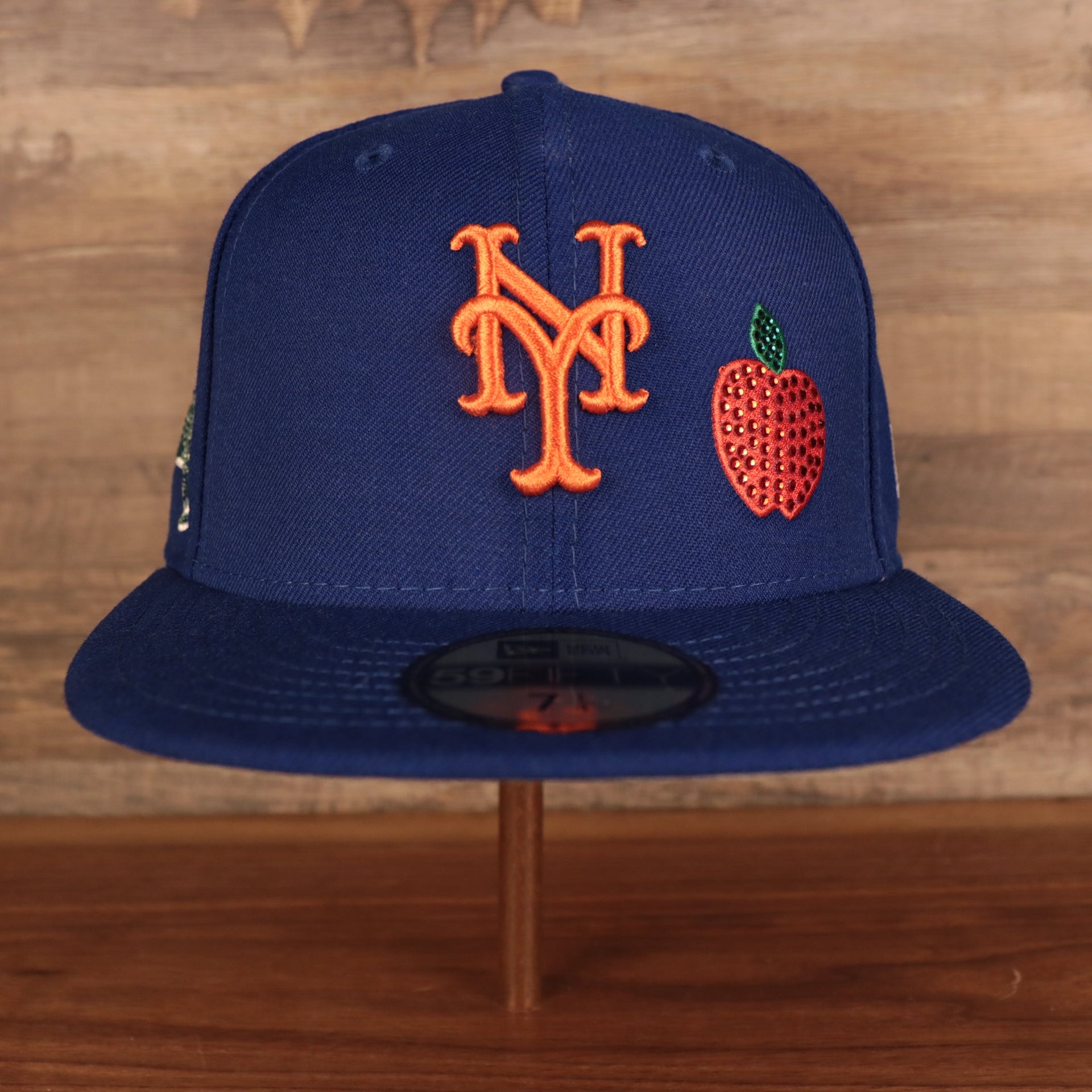 New York Mets Iced Out Side Patch Apple Statue of Liberty Gray Bottom 59Fifty Fitted Cap