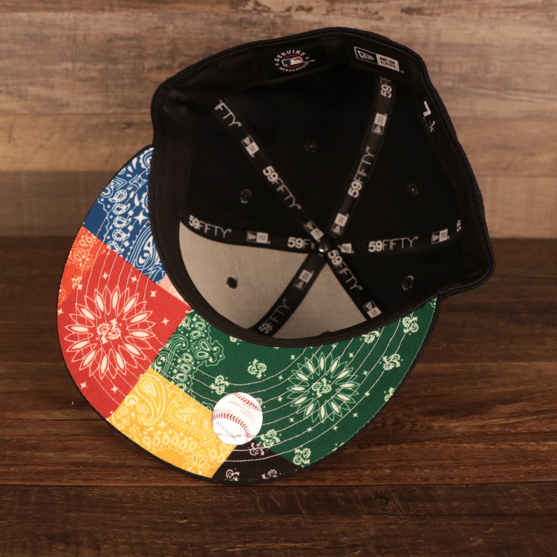 Multi-color bandana undervisor of the New York Yankees Multi-Color Paisley Bandana Under Brim 59Fifty Fitted Cap