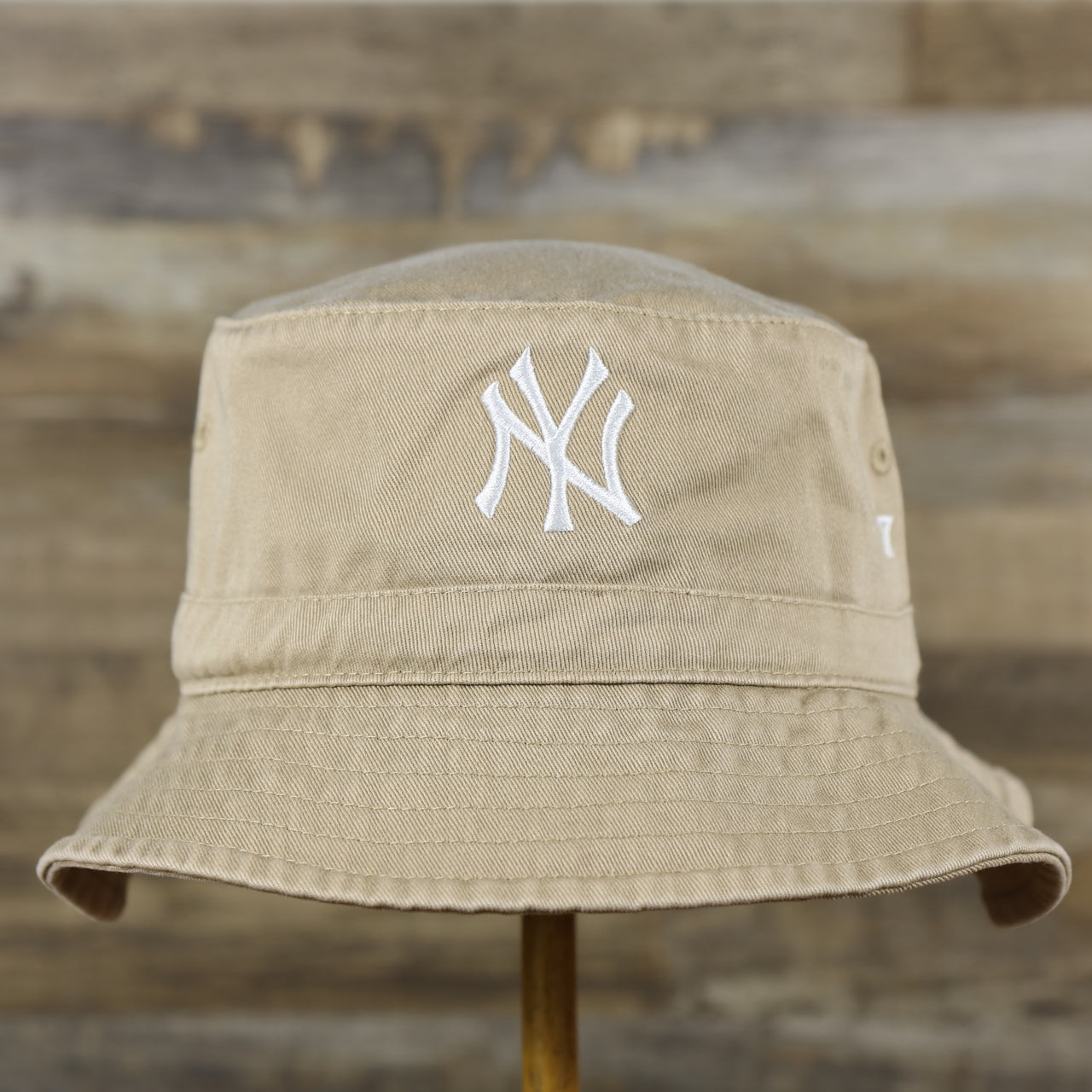 New York Yankees Small Brim Bucket Hat | Khaki Bucket Hat