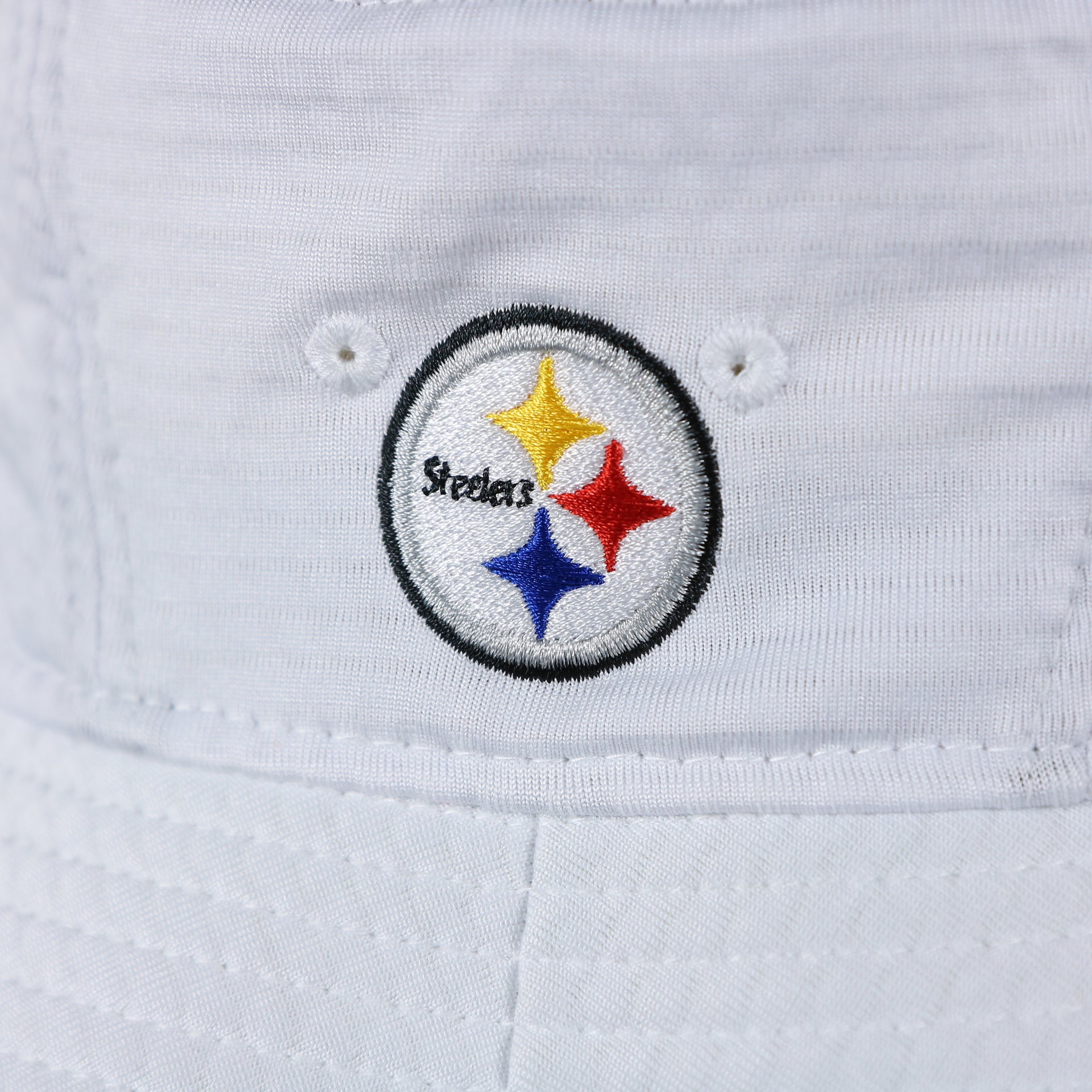 steelers logo on the Pittsburgh Steelers 2022 Pro Bowl AFC Logo Steelers Side Patch White Bucket Hat
