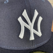 A close up of the Yankees logo on the New York Yankees Cooperstown 5950 Day Side Patch Gray Bottom 59Fifty Fitted Cap