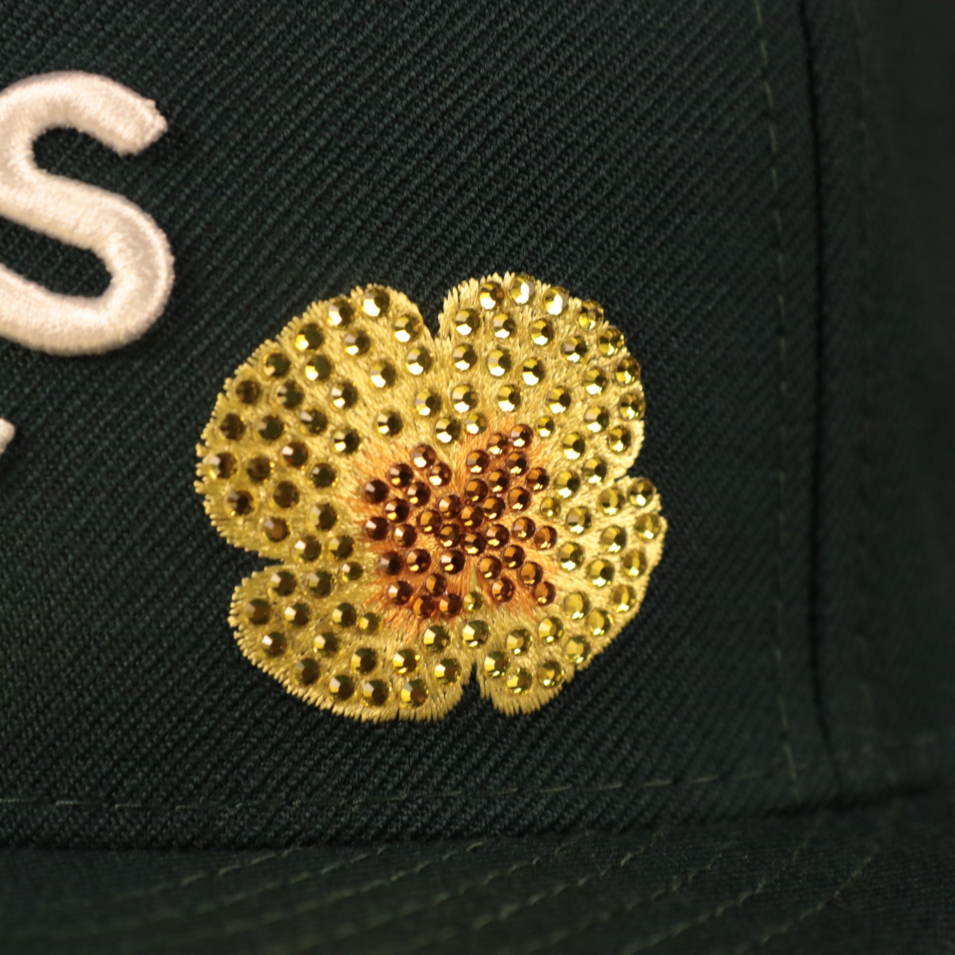 Flower on the Oakland Athletics Iced Out Side Patch Flower Oakland Bridge Gray Bottom 59Fifty Fitted Cap
