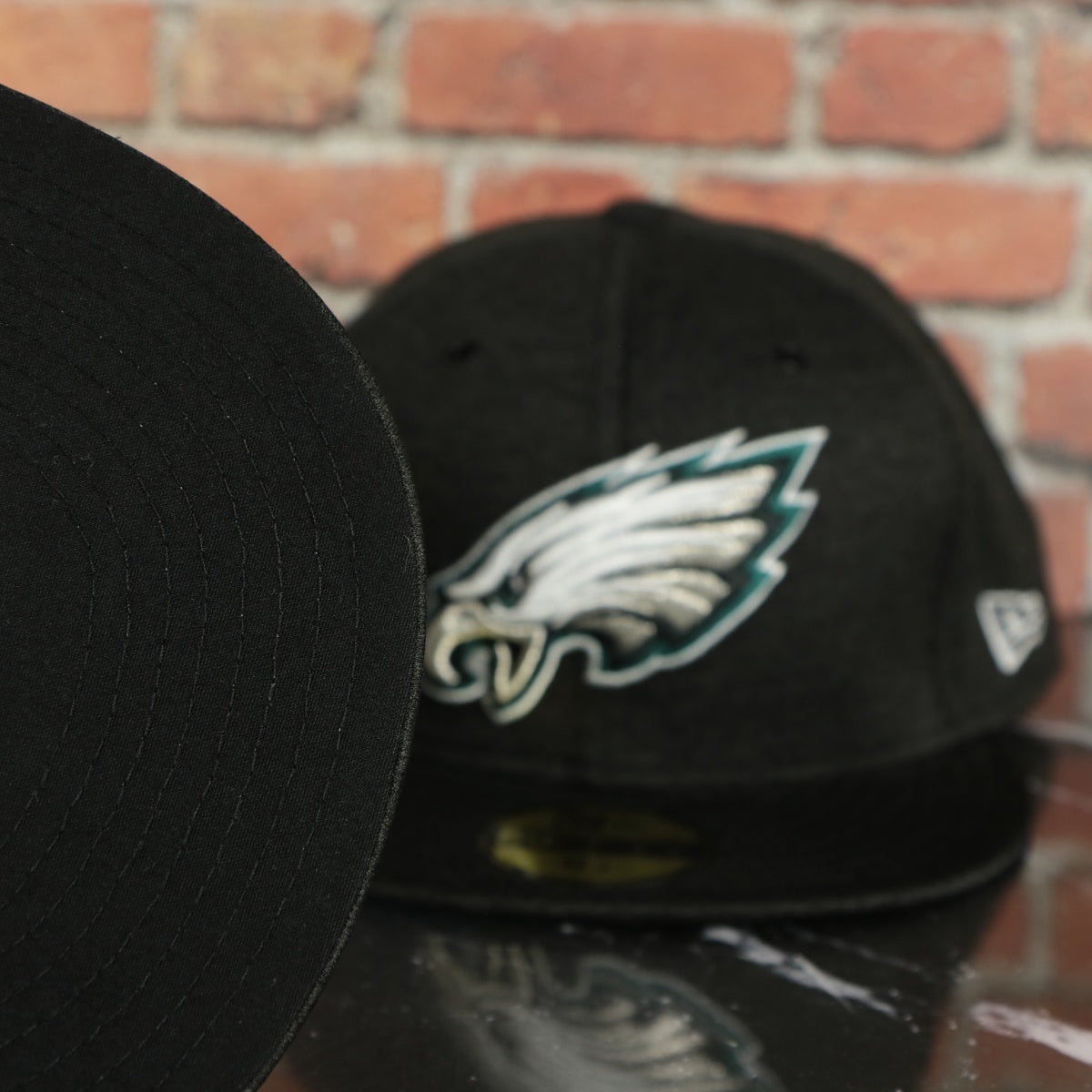 Philadelphia Eagles 2018 Sideline On Field 59FIFTY Black HOME Fitted Cap