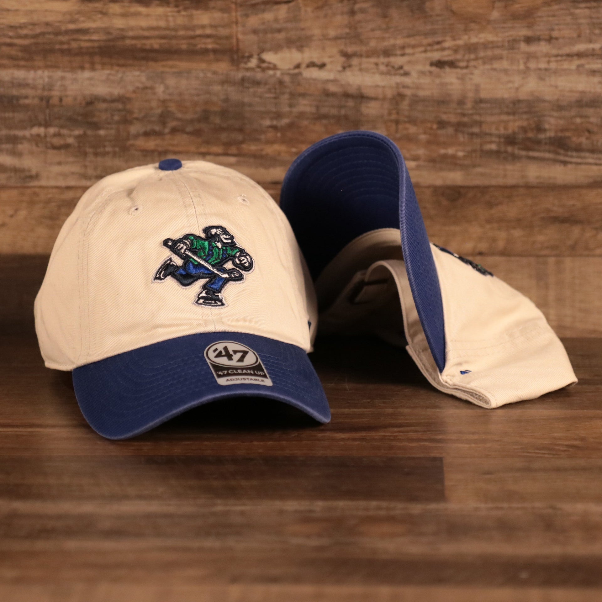 47 BRAND | VANCOUVER CANUCKS | SKATING MAN PATCH FRONT | TWO TONE | CLEAN UP | DAD HAT | VINTAGE WHITE/ROYAL BLUE | OSFM