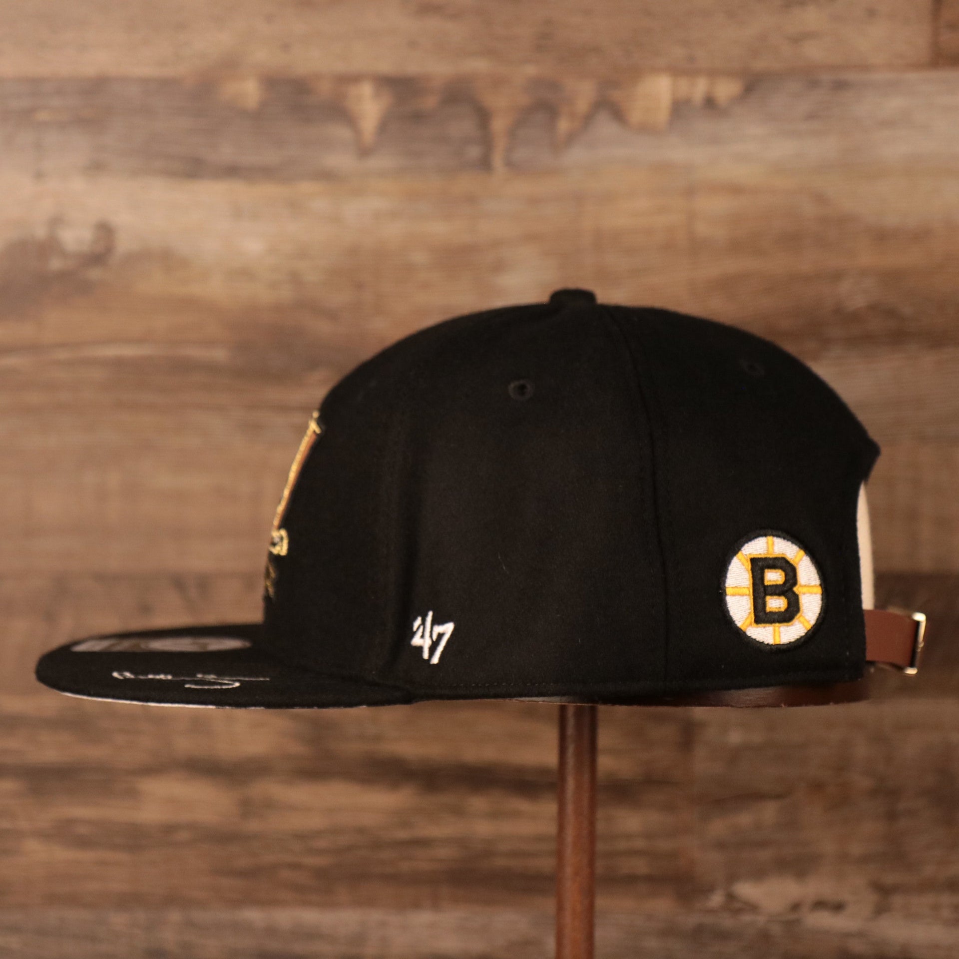 47 BRAND | BOSTON BRUINS | 50TH ANNIVERSARY BOBBY ORR PATCH FRONT | SIGNED BRIM | MAY 10TH 1970 BOSTON BRUINS PATCH BACK | CAPTAIN SNAPBACK HAT | BW PRINT BOTTOM | BLACK | OSFM