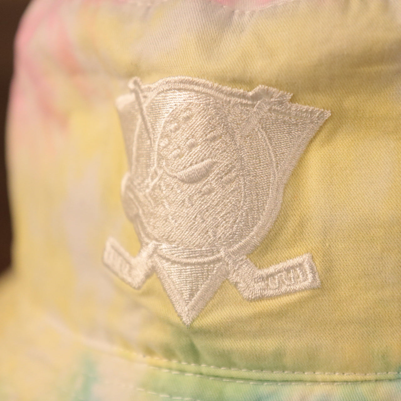 47 BRAND | ANAHEIM DUCKS | DUCKS LOGO PATCH FRONT | BUCKET HAT | TIE DYE | OSFM