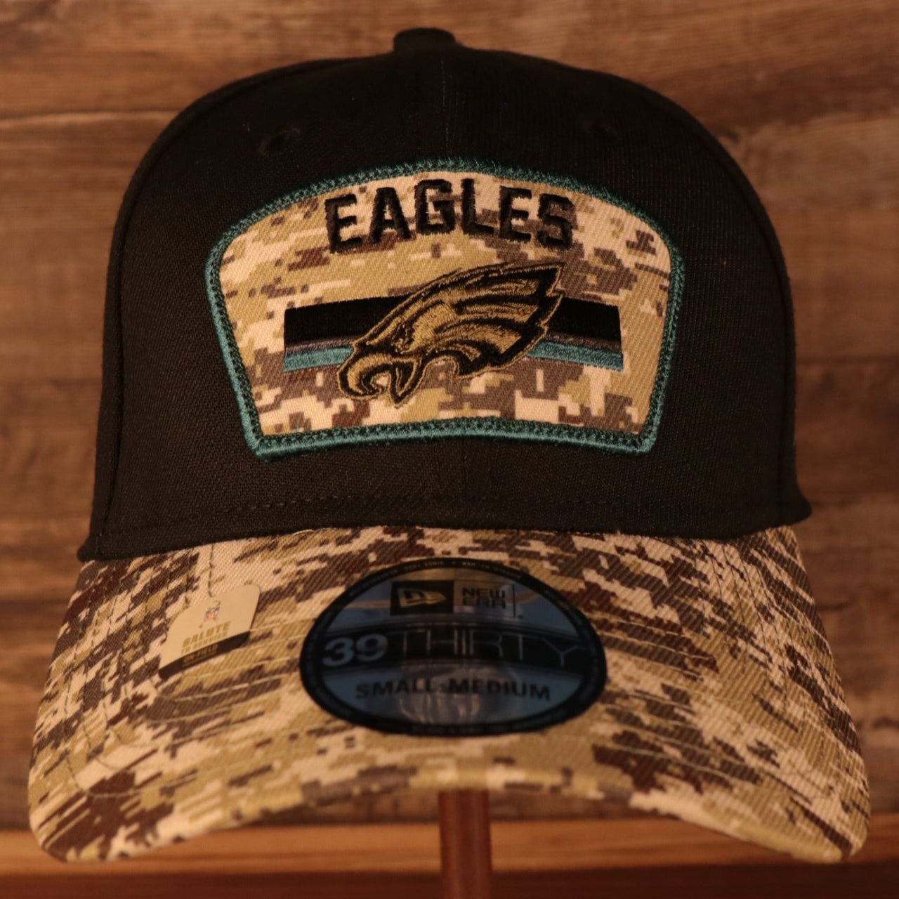 Philadelphia Eagles 2021 Salute To Service On Field Sideline 39Thirty Stretch Fit Hat