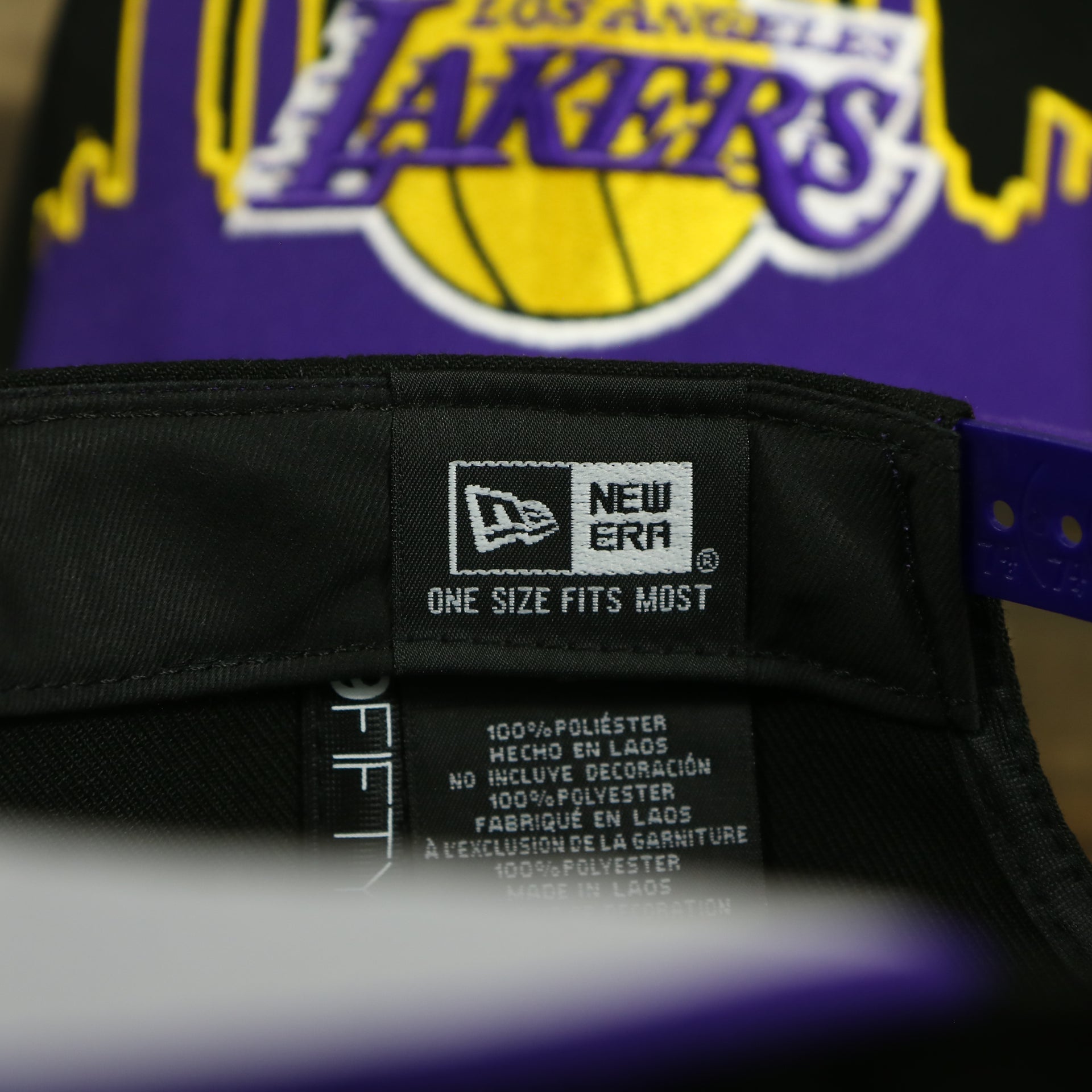 new era label on the Los Angeles Lakers City Skyline Side Patch 9Fifty Snapback Hat | Los Angeles Skyline 950