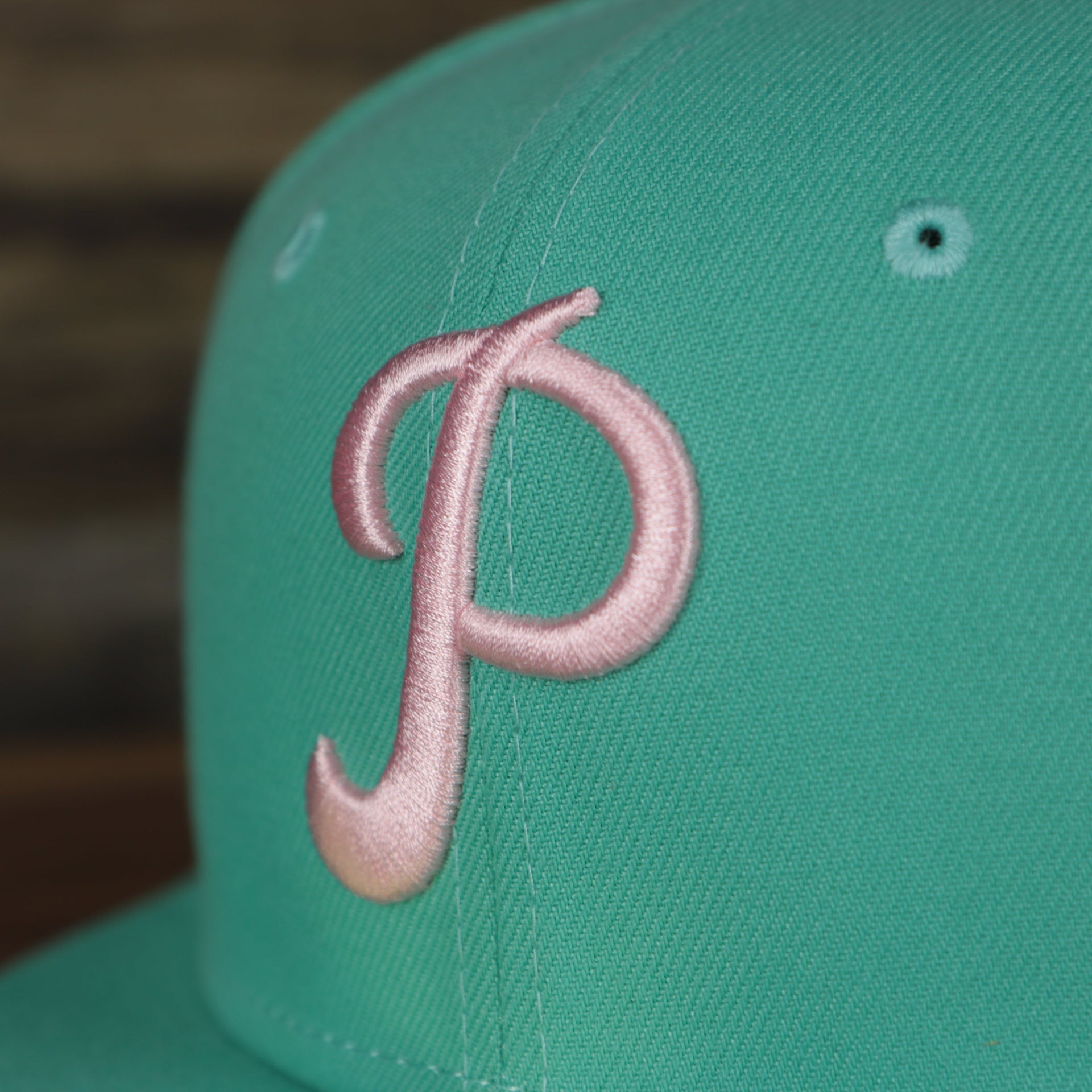 logo shot of the Philadelphia Phillies 1952 Allstar Game Side Patch Pink Bottom 59Fifty Fitted Cap | Mint