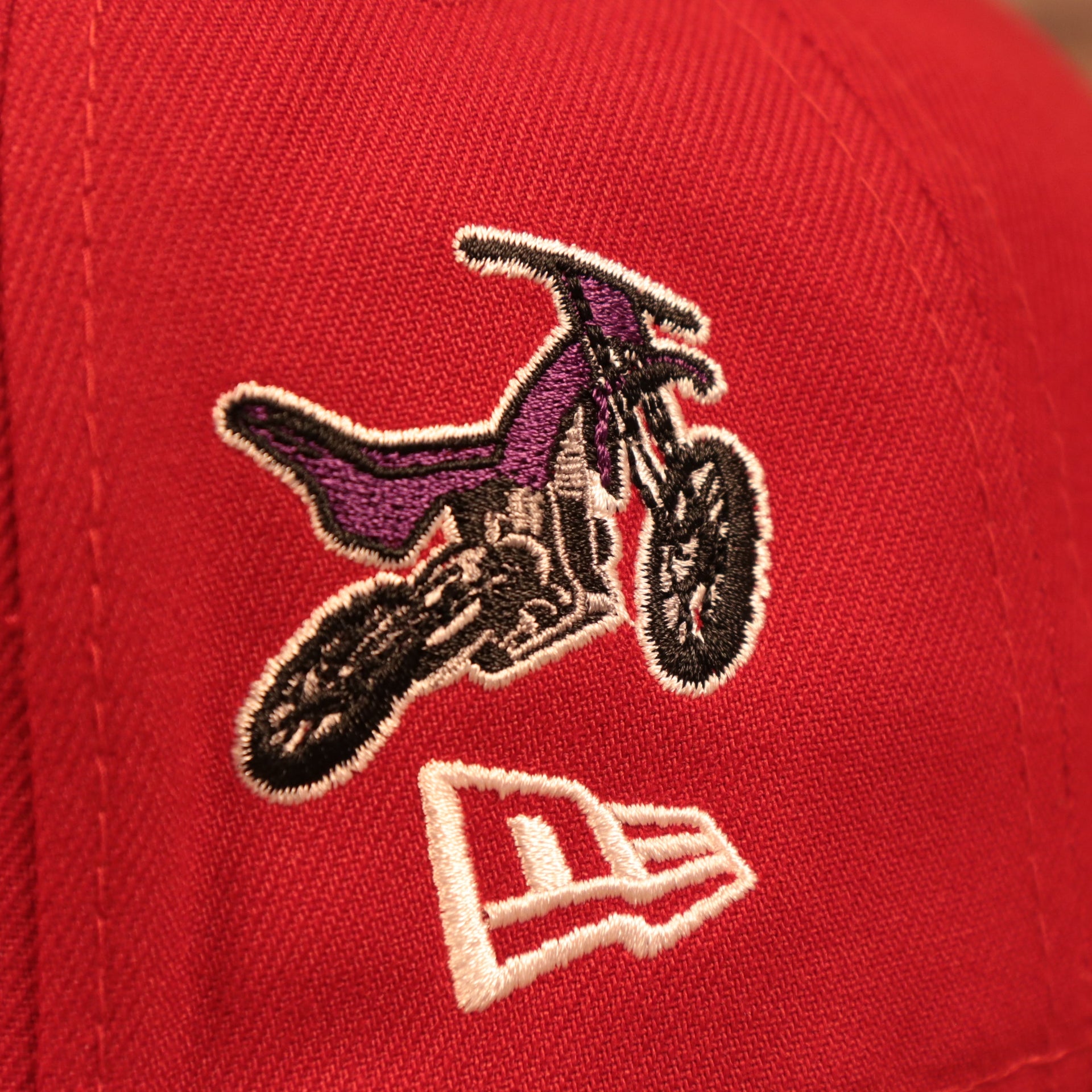 Close up of the Motorcycle side patch on the Philadelphia Phillies City Transit All Over Side Patch Gray Bottom 59Fifty Fitted Cap