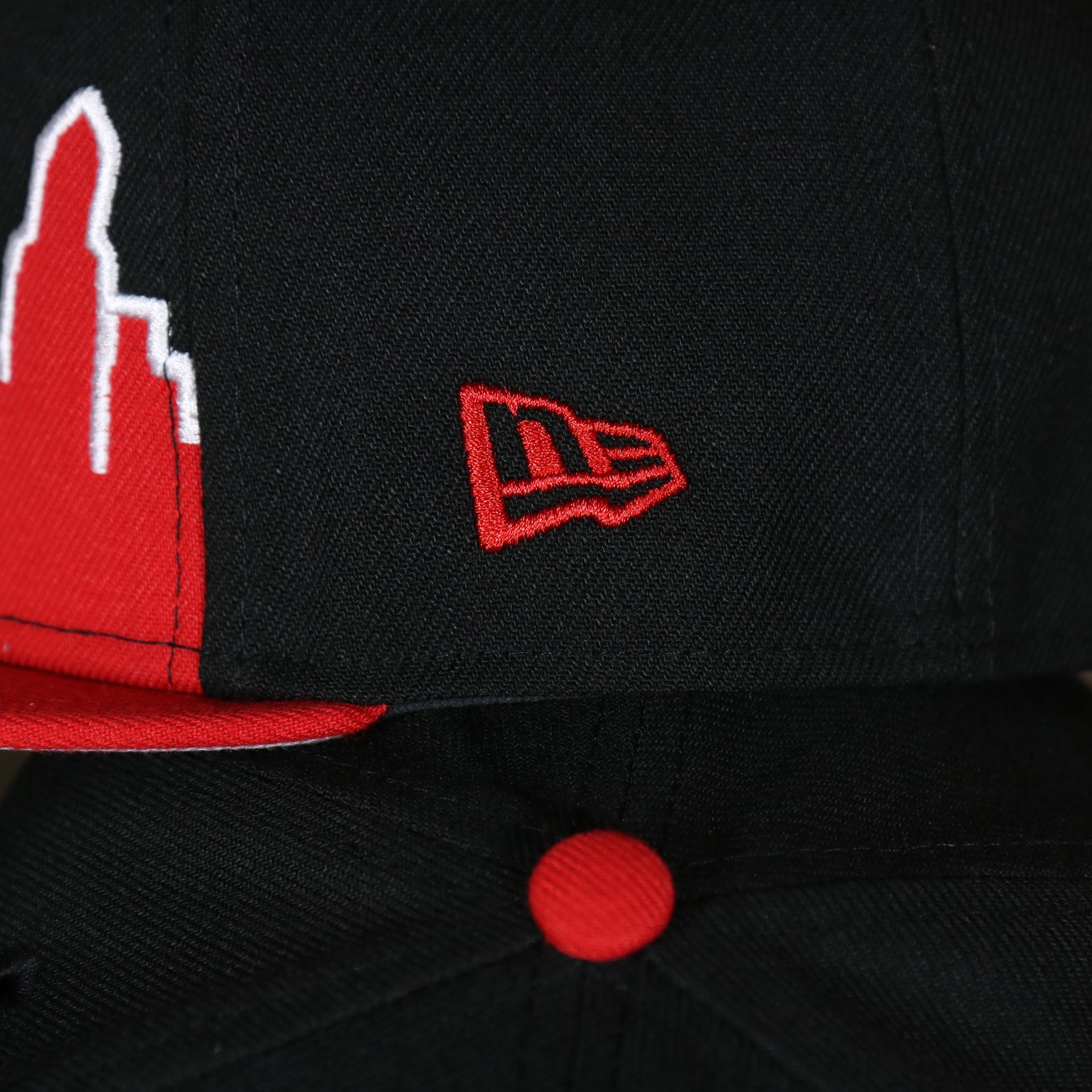 new era logo on the Portland Trail Blazers City Skyline Side Patch 9Fifty Snapback Hat | Portland Skyline 950