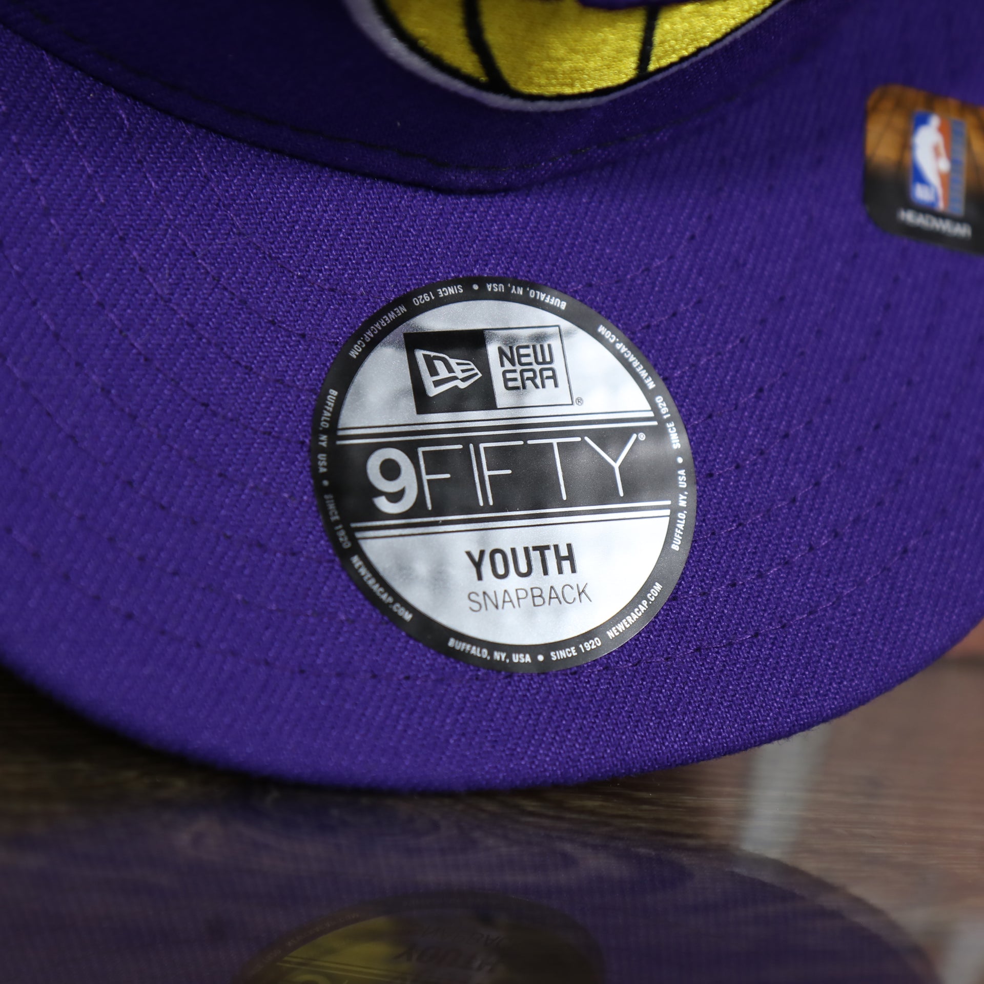 new era sticker on the Los Angeles Lakers City Skyline Side Patch 9Fifty Youth Snapback Hat | Los Angeles Skyline 950