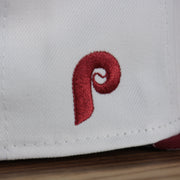 p logo on the Philadelphia Phillies Retro 9Fifty Grey Bottom Snapback | White
