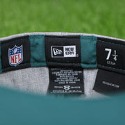 new era tag on the inside of the Philadelphia Eagles 2018 On-Stage Draft 59Fifty Green Bottom Fitted Cap