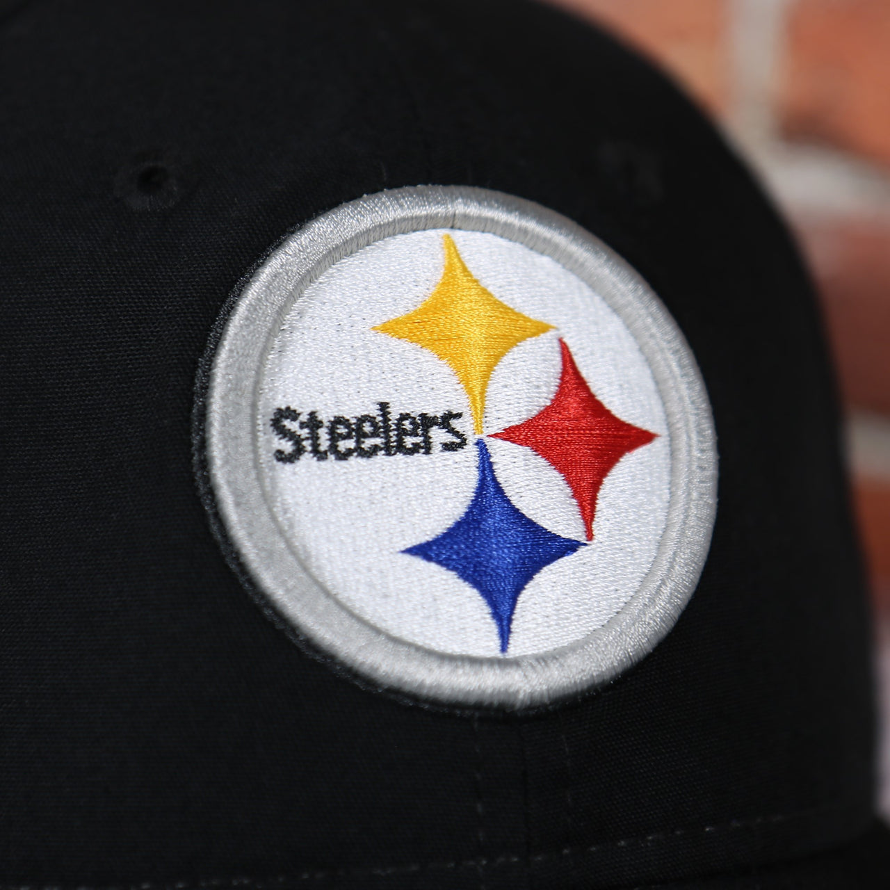 steelers logo on the Pittsburgh Steelers Sideline On Field Dad hat