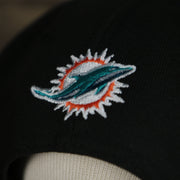 logo on the Miami Dolphins 2022 NFL Draft 9Fifty Grey Bottom On-Field Snapback | Black