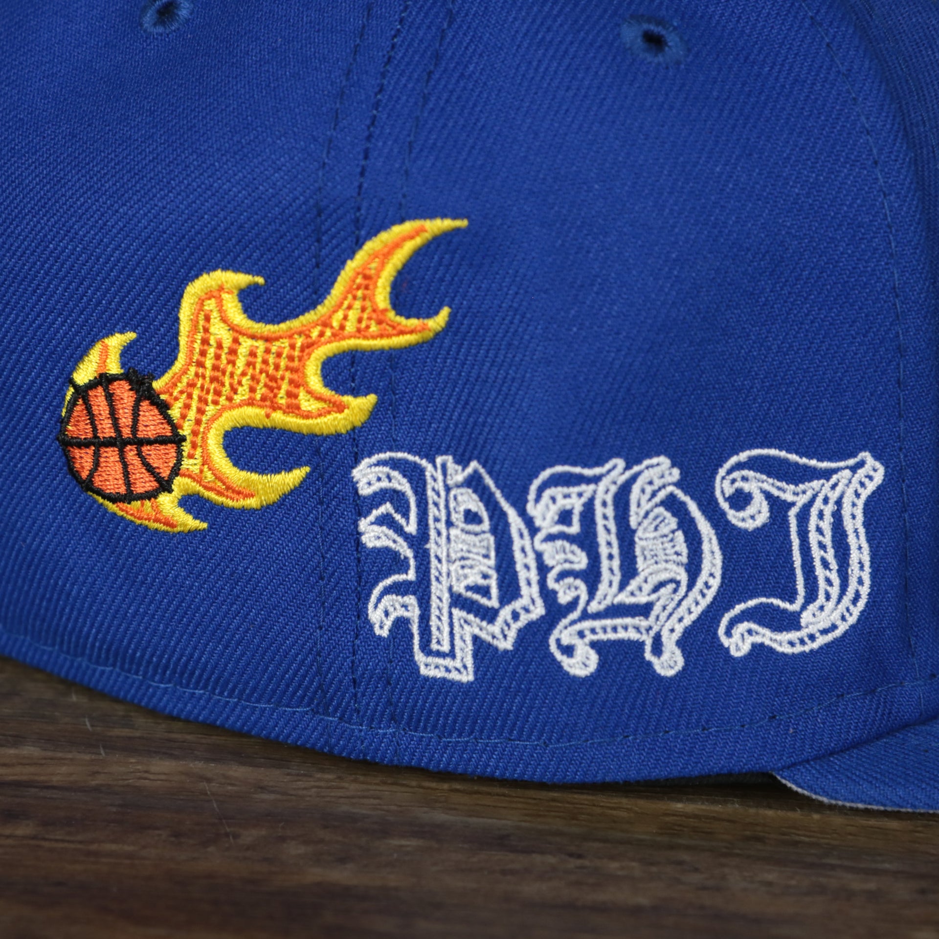 Philadelphia 76ers “Scribble” Side Patch Gray Bottom 59Fifty Fitted Cap | Royal