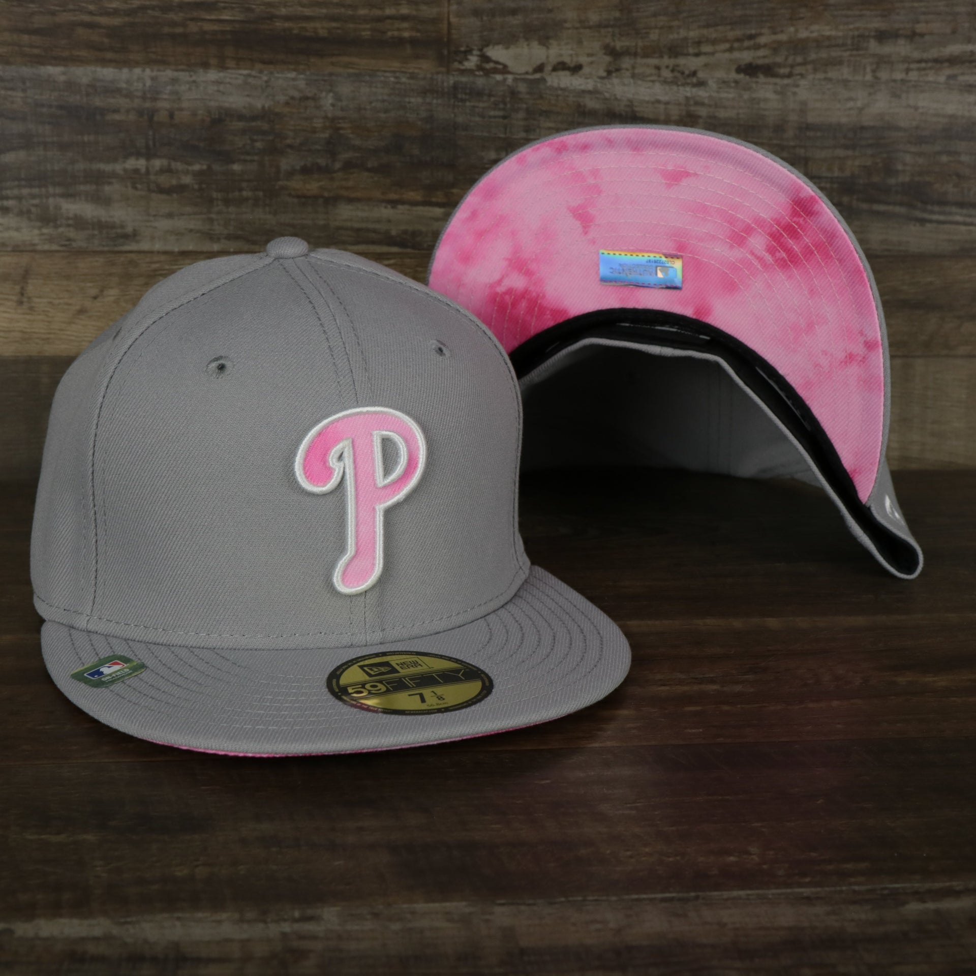 The Philadelphia Phillies 2022 Mother’s Day On-Field 59Fifty Fitted Cap