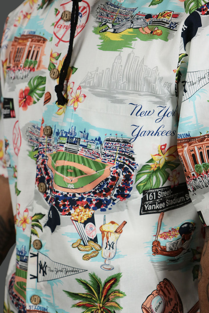 The New York Yankees Authentic Hawaiian Print Polo Shirt | Scenic