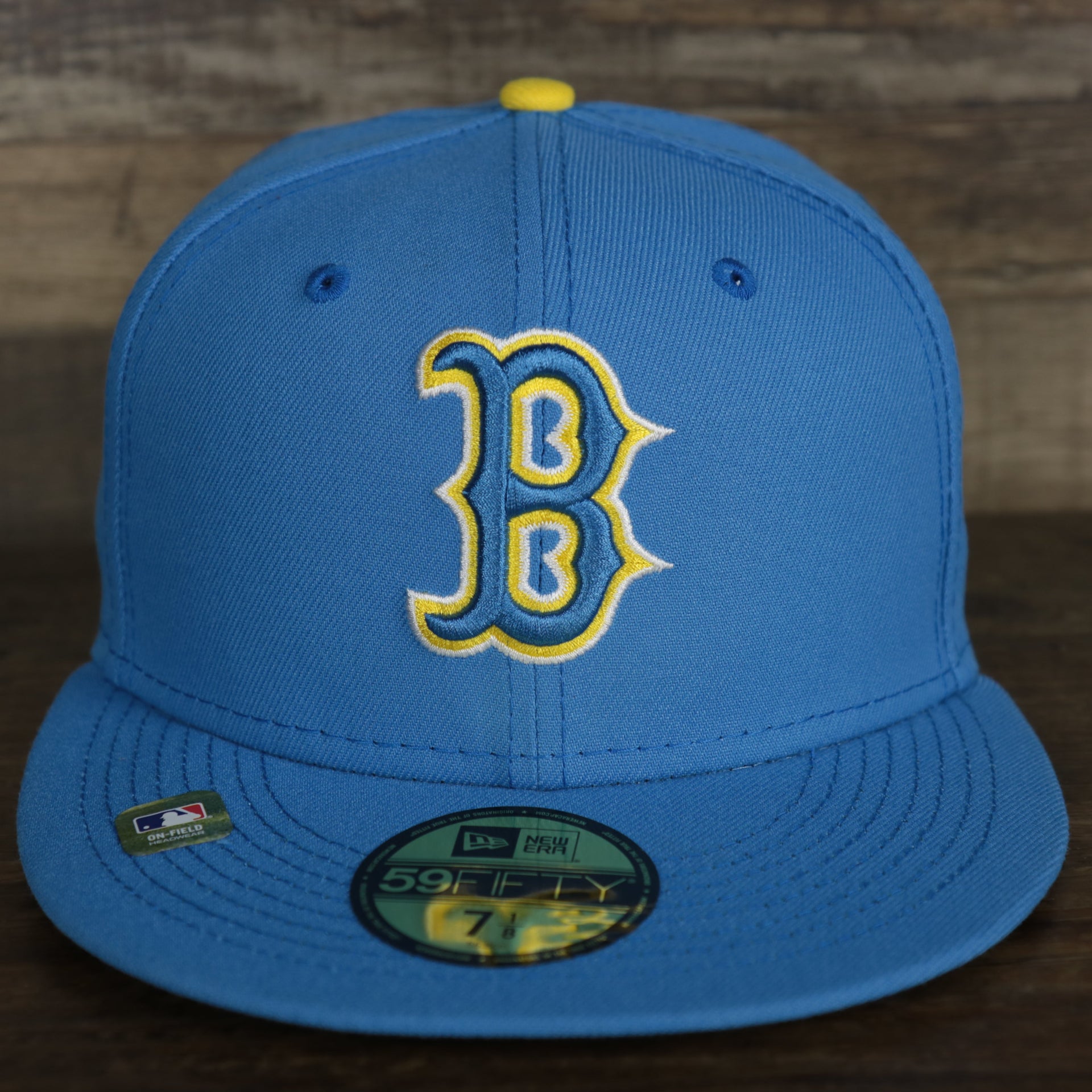 The front of the Boston Red Sox MLB City Connect 2021 On-Field Side Patch 59Fifty Fitted