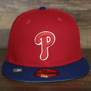 The front of the Philadelphia Phillies Onfield 2022 Batting Practice 59Fifty Trucker Hat