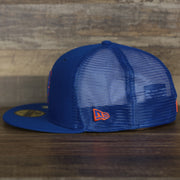 The wearer's left on the New York Mets Onfield 2022 Batting Practice 59Fifty Trucker Hat