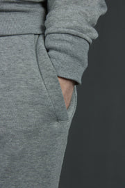 The large pockets on the heather grey men's tapered sweatpants are perfect for taking all your important items with you on the go