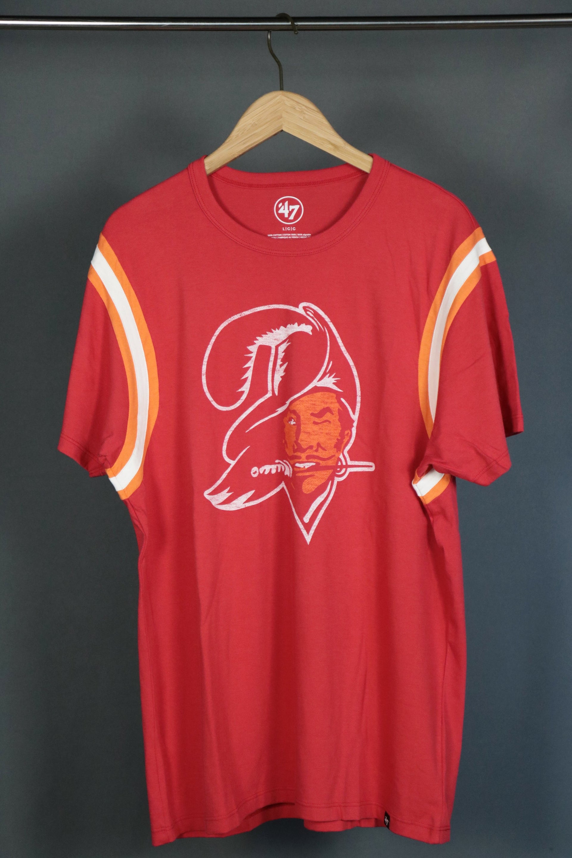 47 BRAND | TAMPA BAY BUCCANEERS | LEGACY PREMIER FRANKLIN POINT | T-SHIRT | RACER RED |