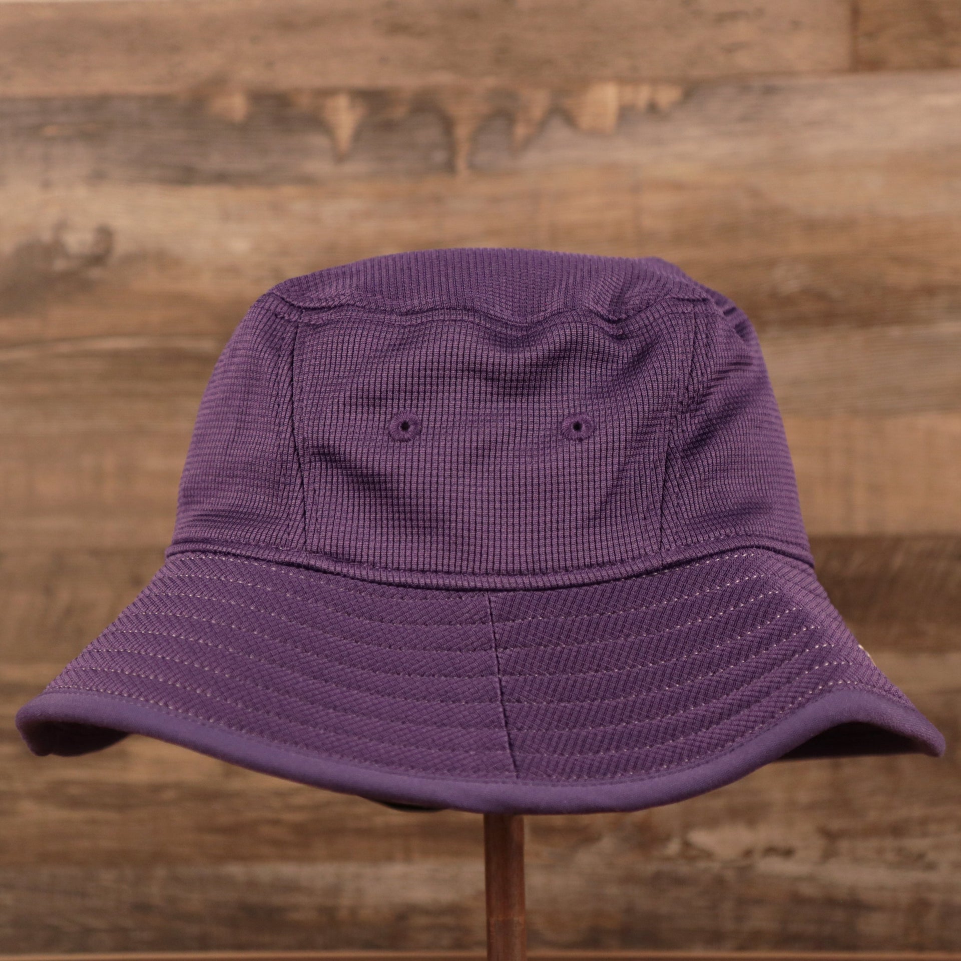 The Los Angeles Lakers purple fishing hat by New Era.