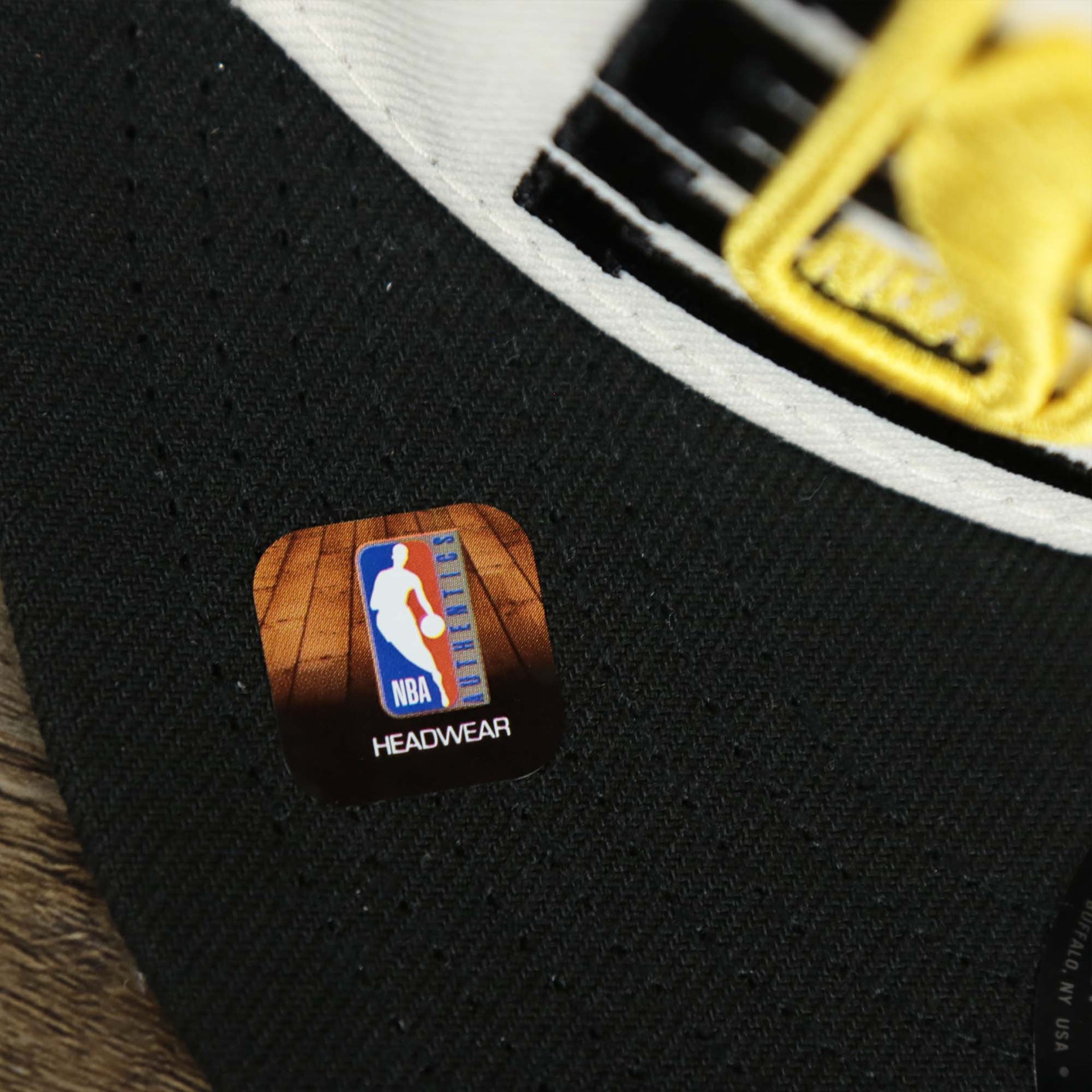 The NBA Offical Headwear Sticker on the Utah Jazz NBA 2022 Draft Gray Bottom 9Fifty Snapback | New Era Cream/Black
