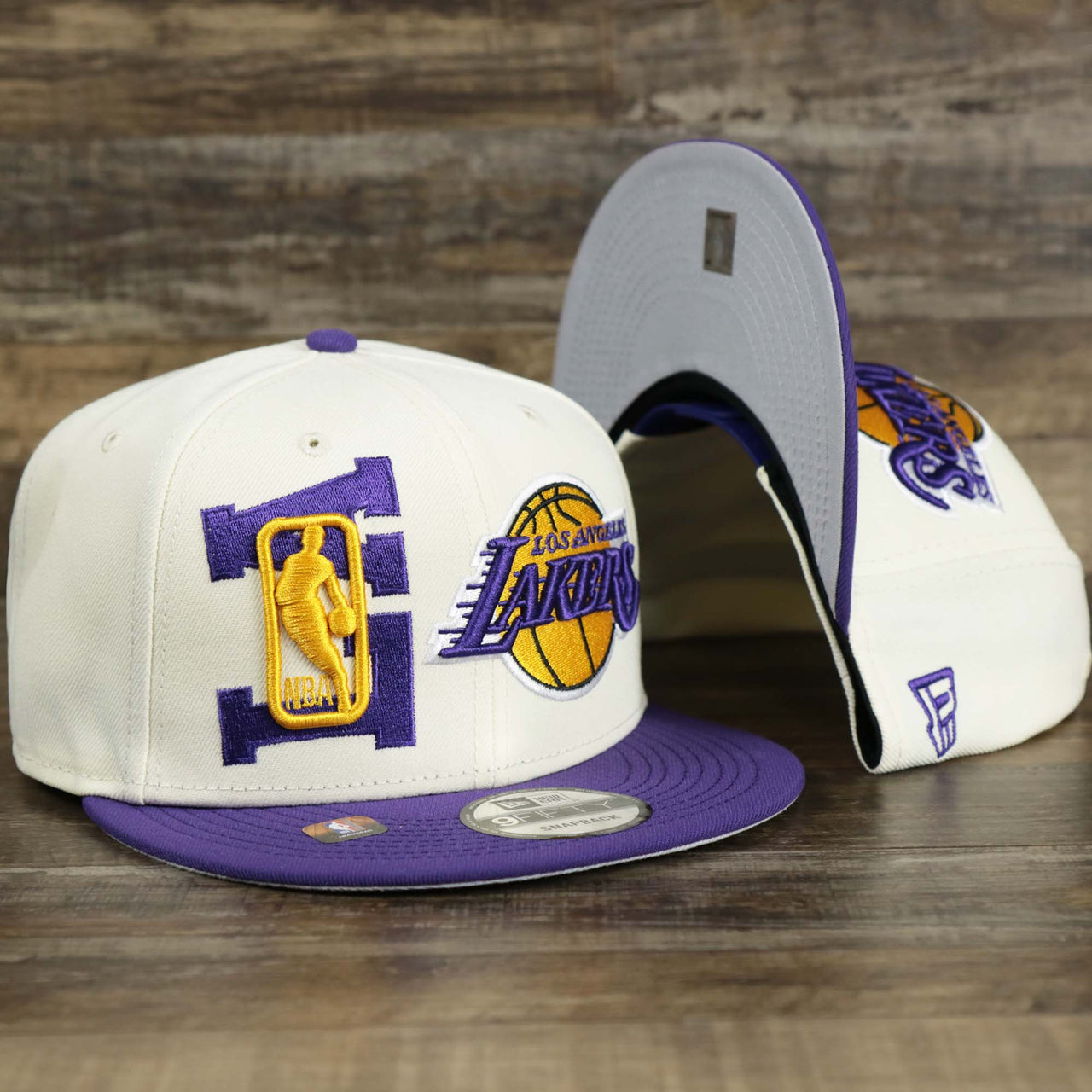 The Los Angeles Lakers NBA 2022 Draft Gray Bottom 9Fifty Snapback | New Era Cream/Purple