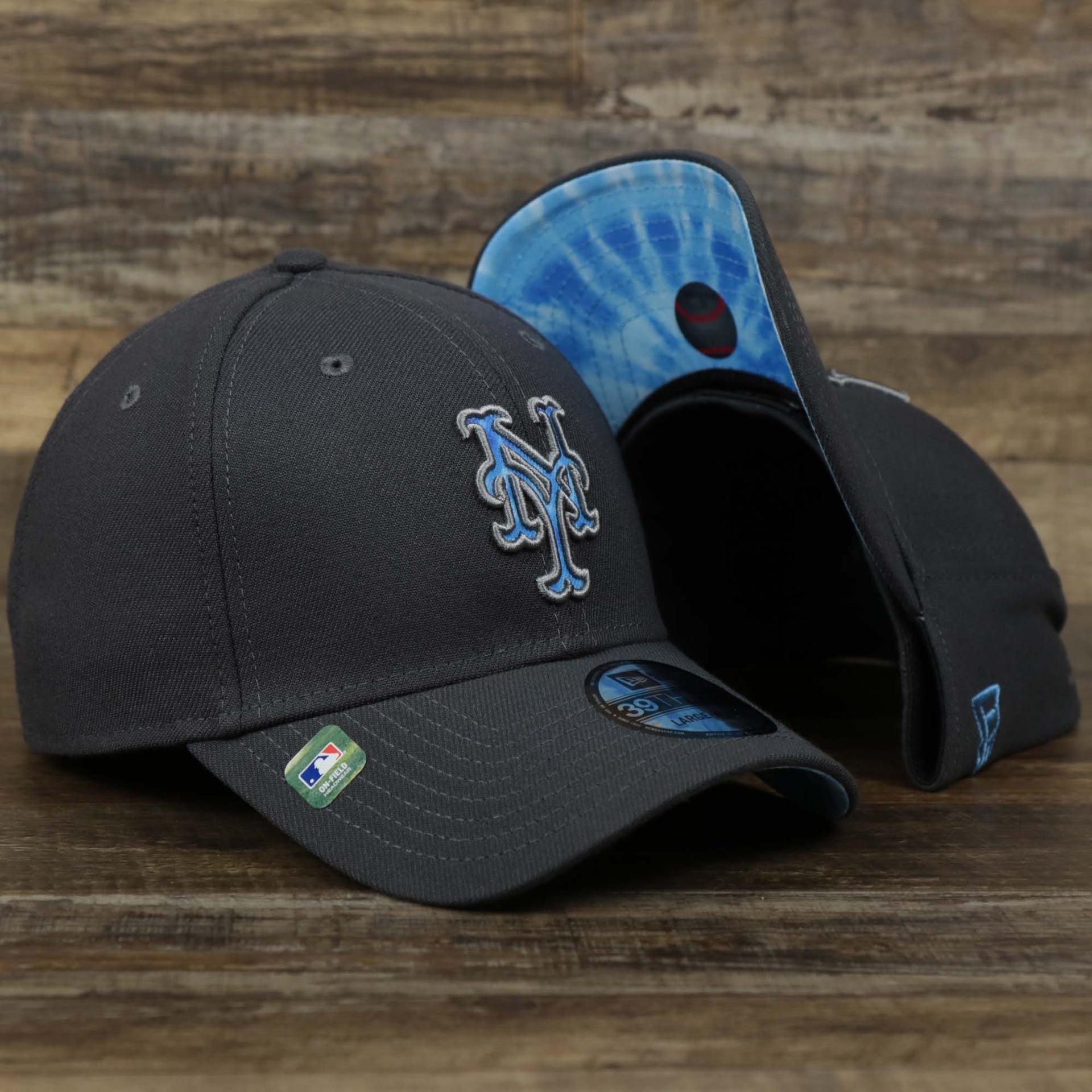 The New York Mets 2022 Father's Day On-Field 39Thirty Flexfit Cap | Gray