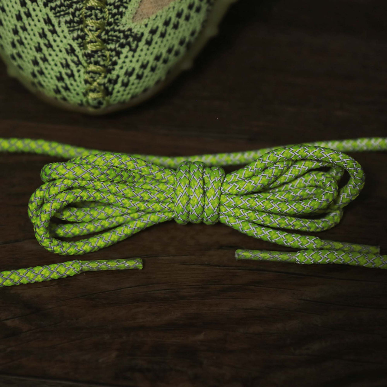 The 3M Reflective Neon Yellow Solid Shoelaces with Neon Yellow Aglets | 120cm Capswag reflective