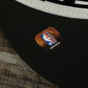 The NBA Offical Headwear Sticker on the Brooklyn Nets NBA 2022 Draft Gray Bottom 9Fifty Snapback | New Era Cream/Black