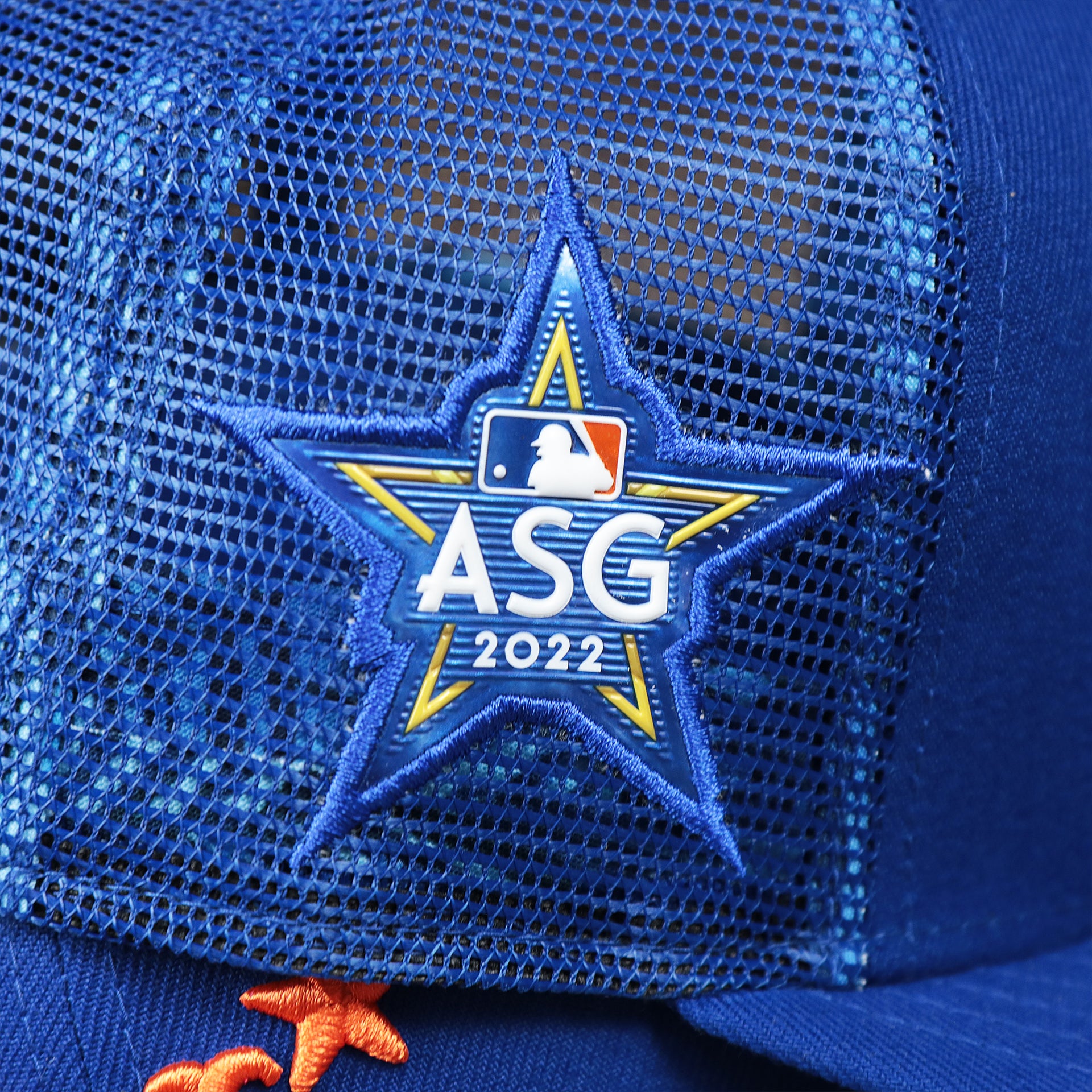 The ASG 2022 Side Patch on the New York Mets Metallic All Star Game MLB 2022 Side Patch 9Fifty Mesh Snapback | ASG 2022 Royal Blue Trucker Hat