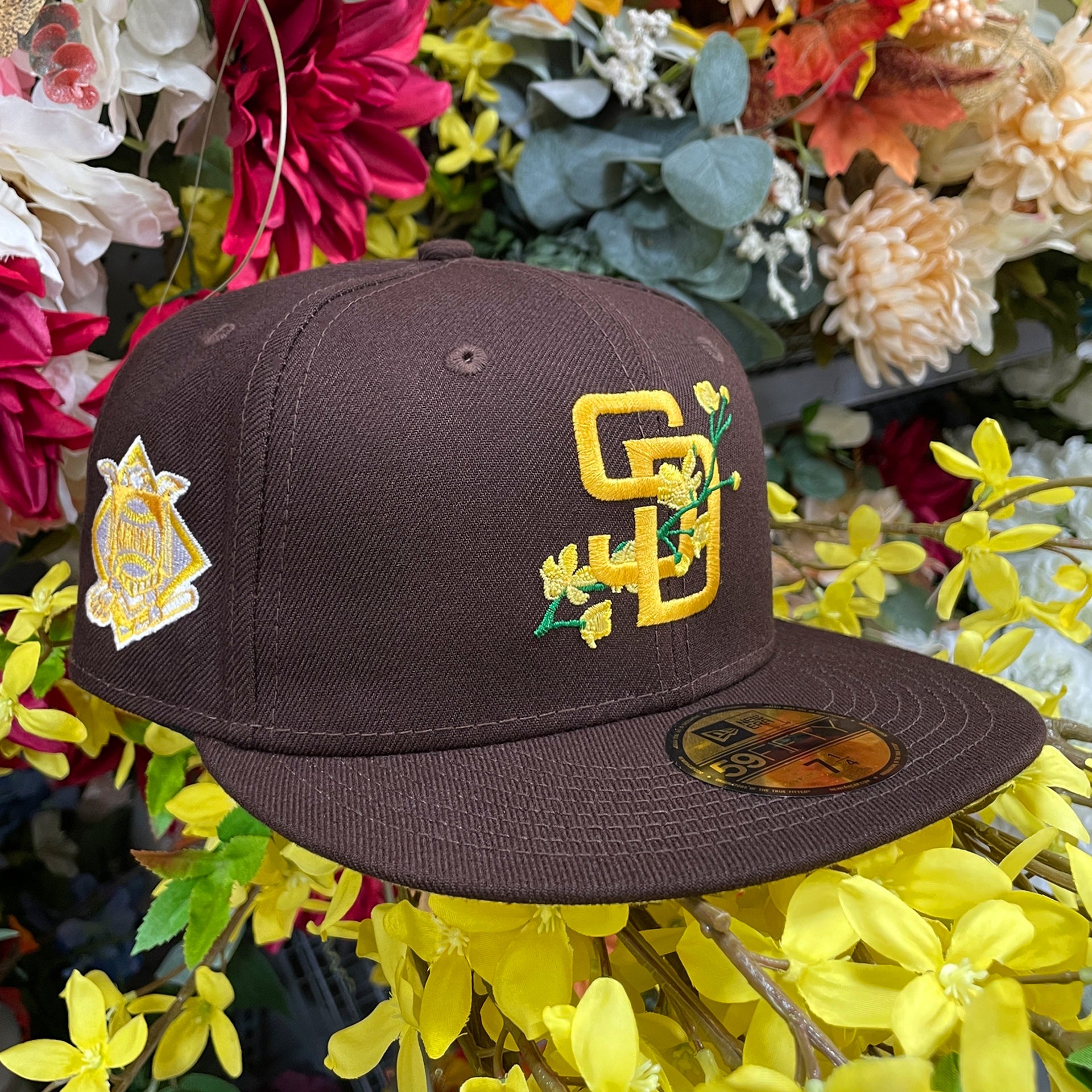 San Diego Padres Side Patch Bloom Walnut 59Fifty Fitted Cap | Padres Floral 5950 Fitted