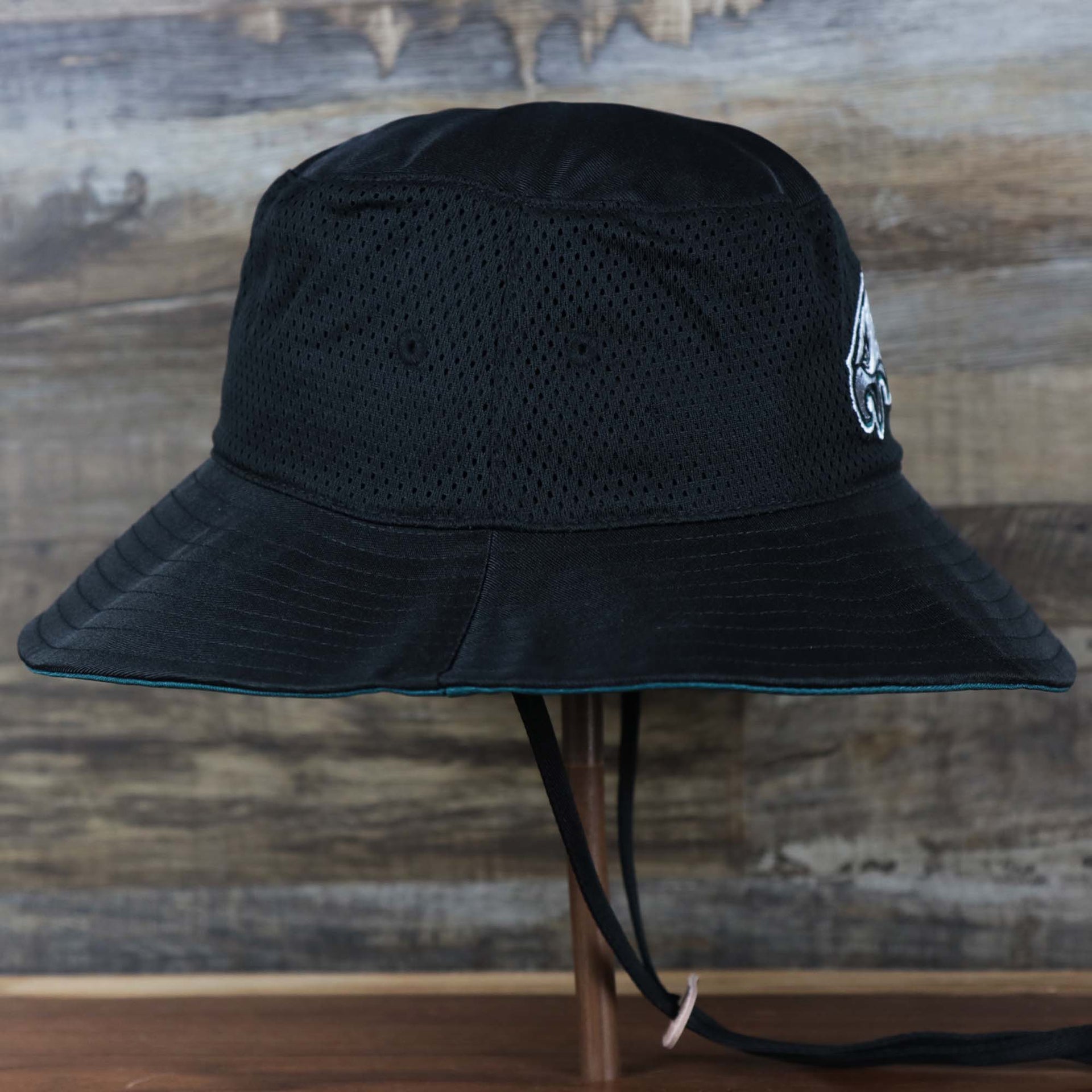 The wearer's right on the Philadelphia Eagles Panama Pail Bucket Hat | 47 Brand, Black