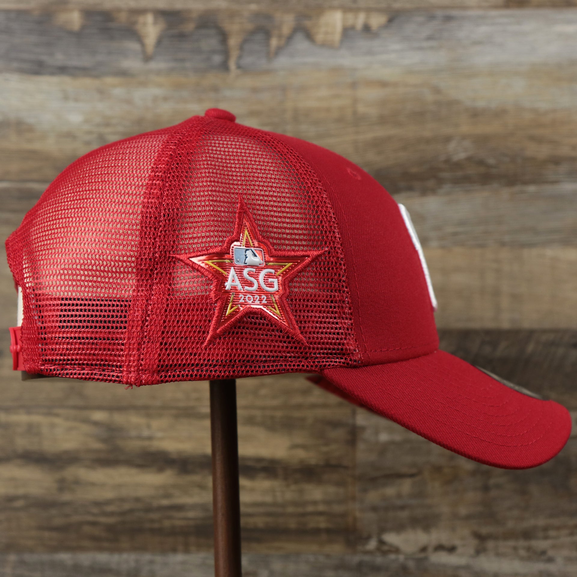 The Wearer's right on the Philadelphia Phillies Metallic All Star Game MLB 2022 Side Patch 9Forty Mesh Trucker | ASG 2022 Red Trucker Hat